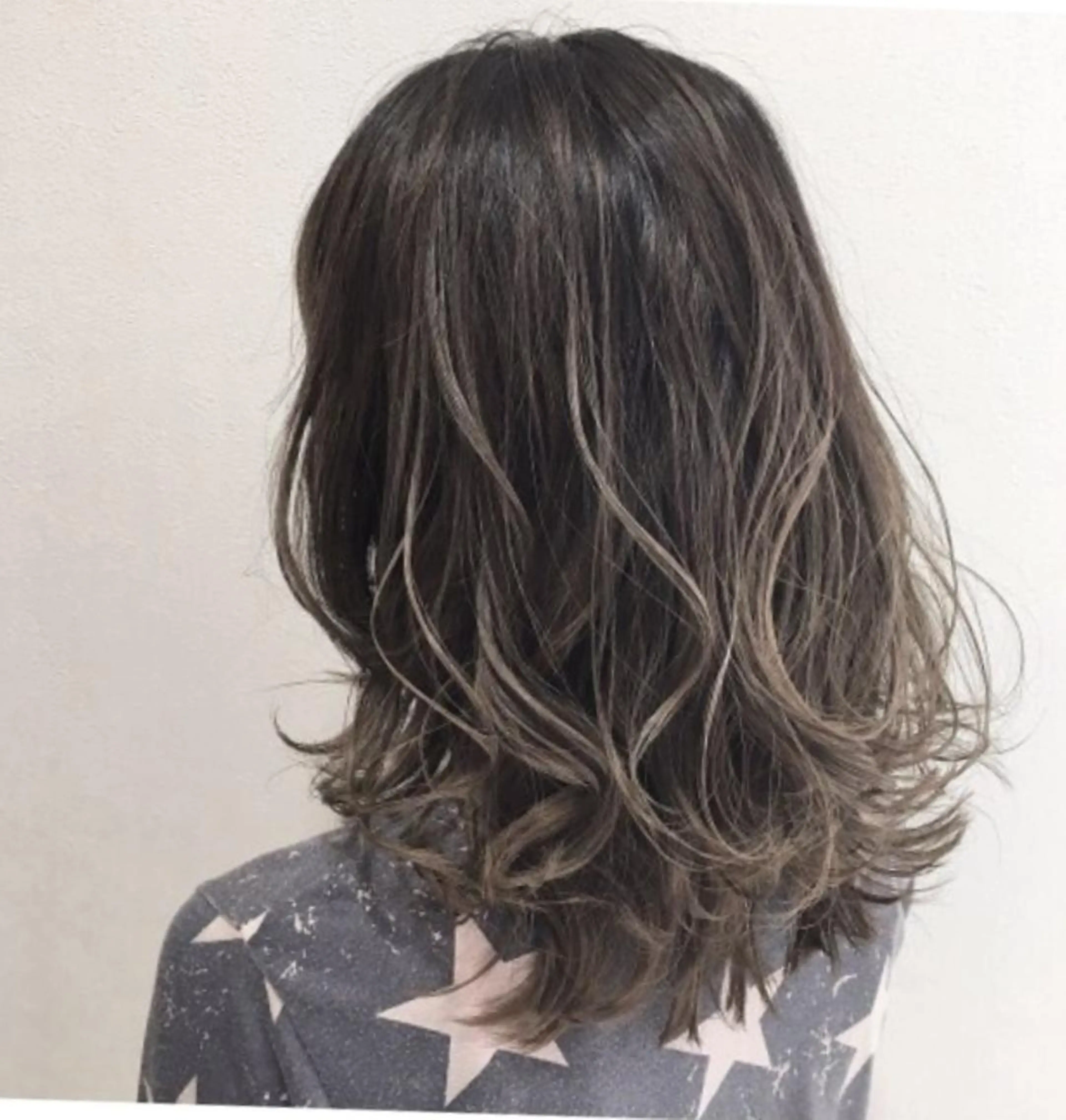 外国人風カラー♪ハイライト+フルカラー+トリートメントの写真