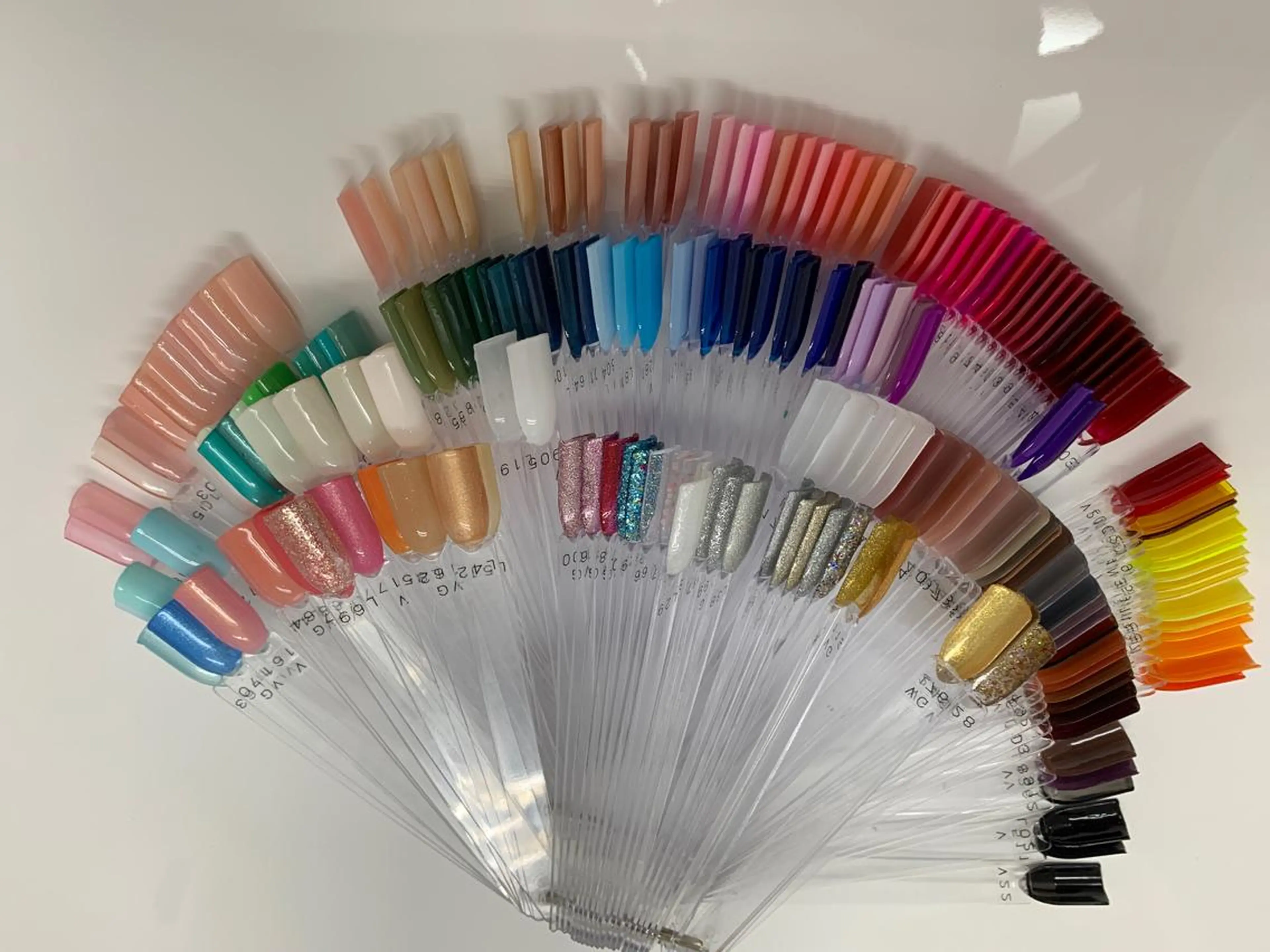 1カラー100種類以上の中からお好きなカラーが選べますソフト当店オフ、ケアー込み(補足説明をお読み下さい)の写真