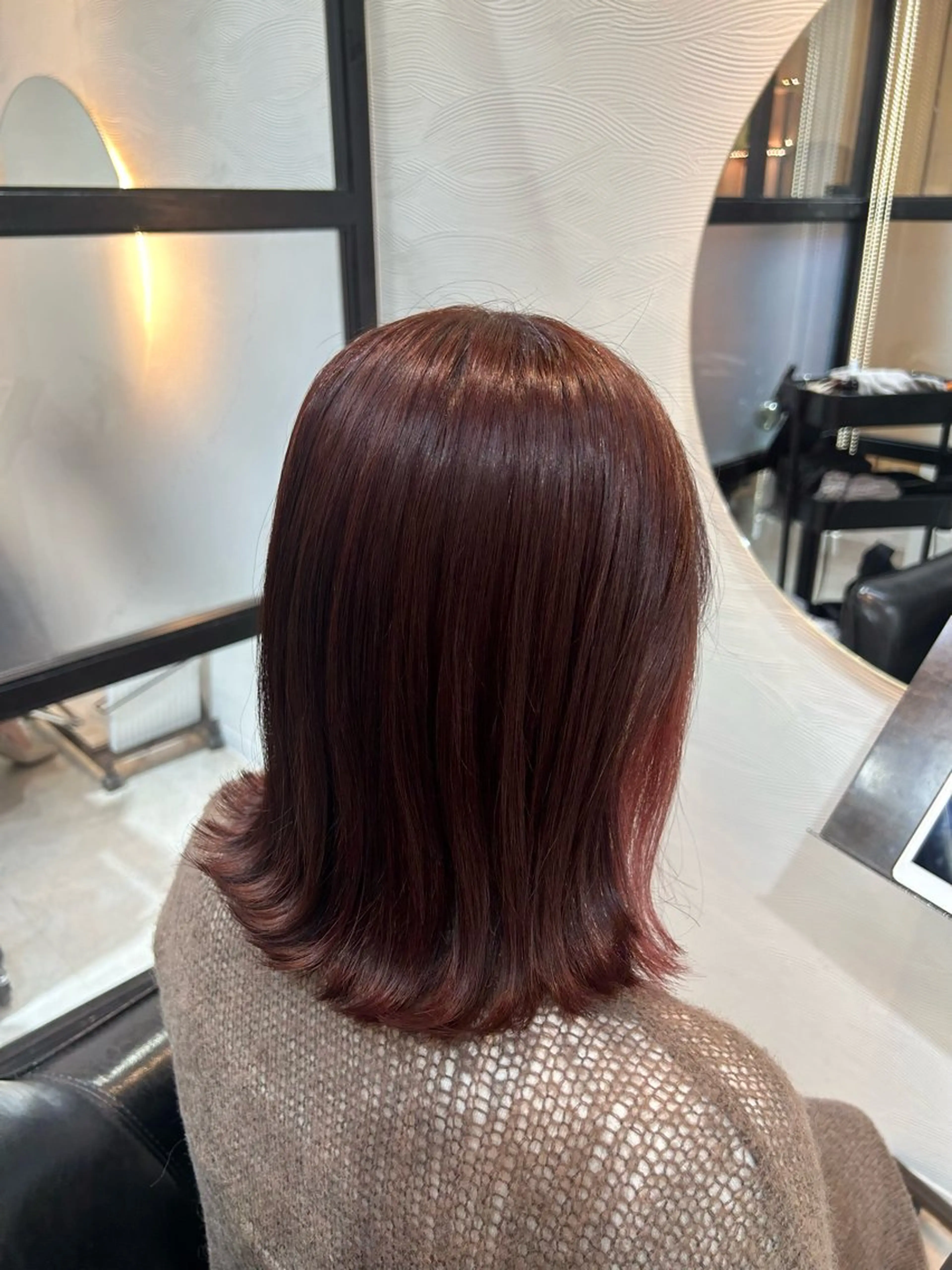 ミディアム カラー カット ヘアカラー トリートメント 🤍透明感/韓国風 🤍サクラギヒトミのヘアスタイル