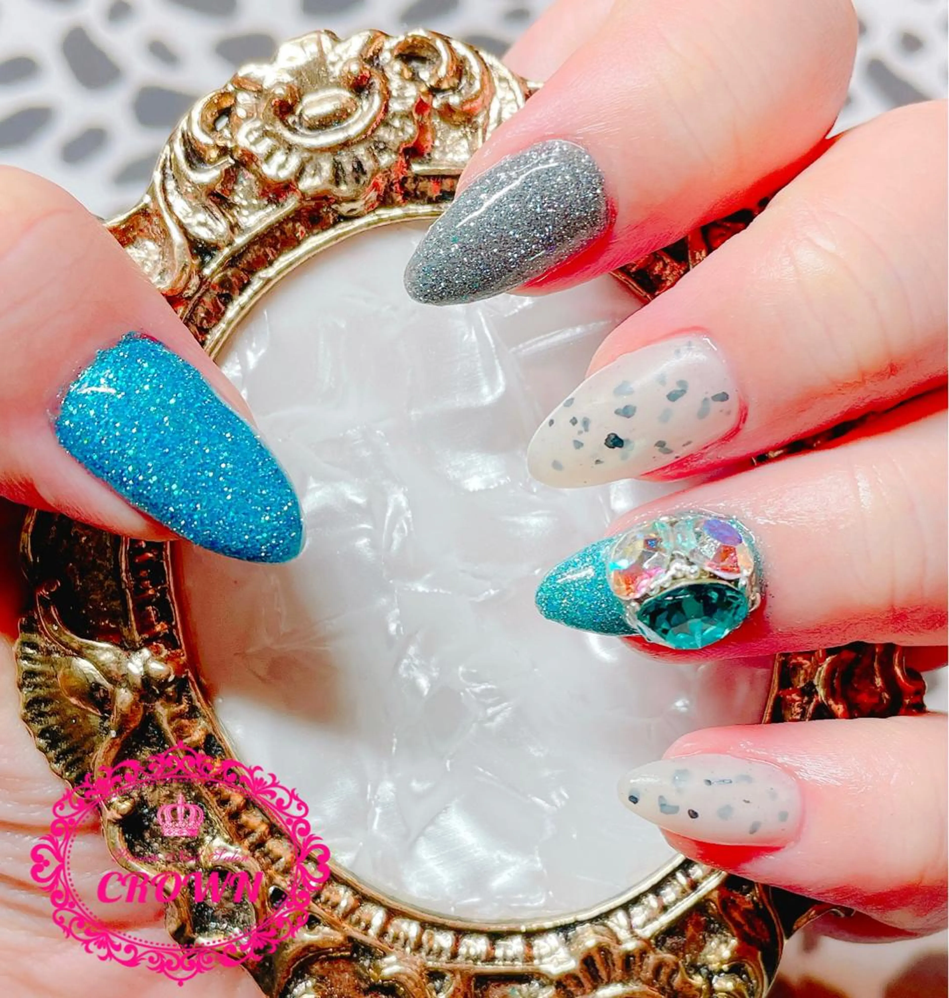 ネイル CROWN プライベートサロンのネイルデザイン