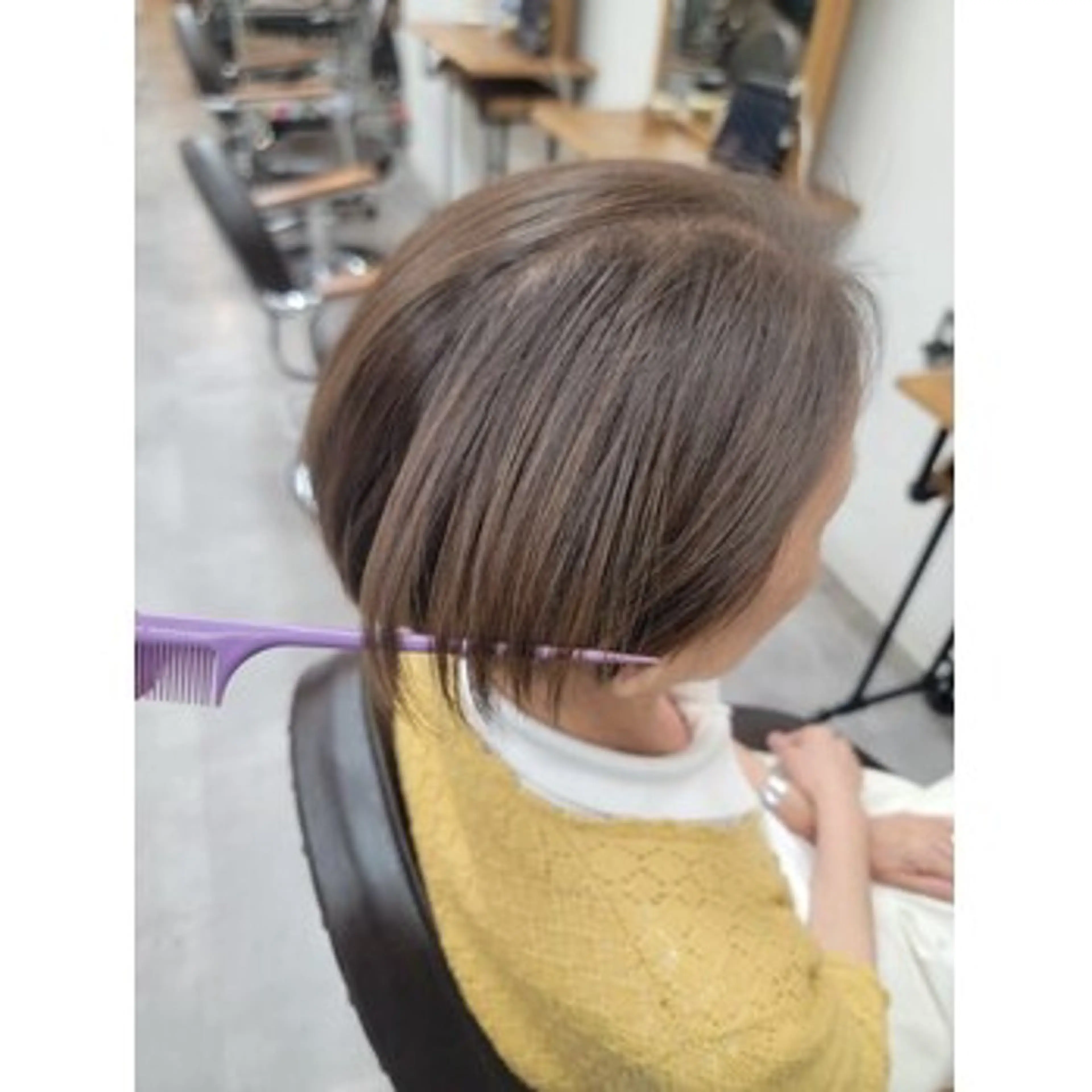 ショート カラー ベージュカラー ショートヘア 浜田りほ Luxbe 博多バスターミナルのヘアスタイル