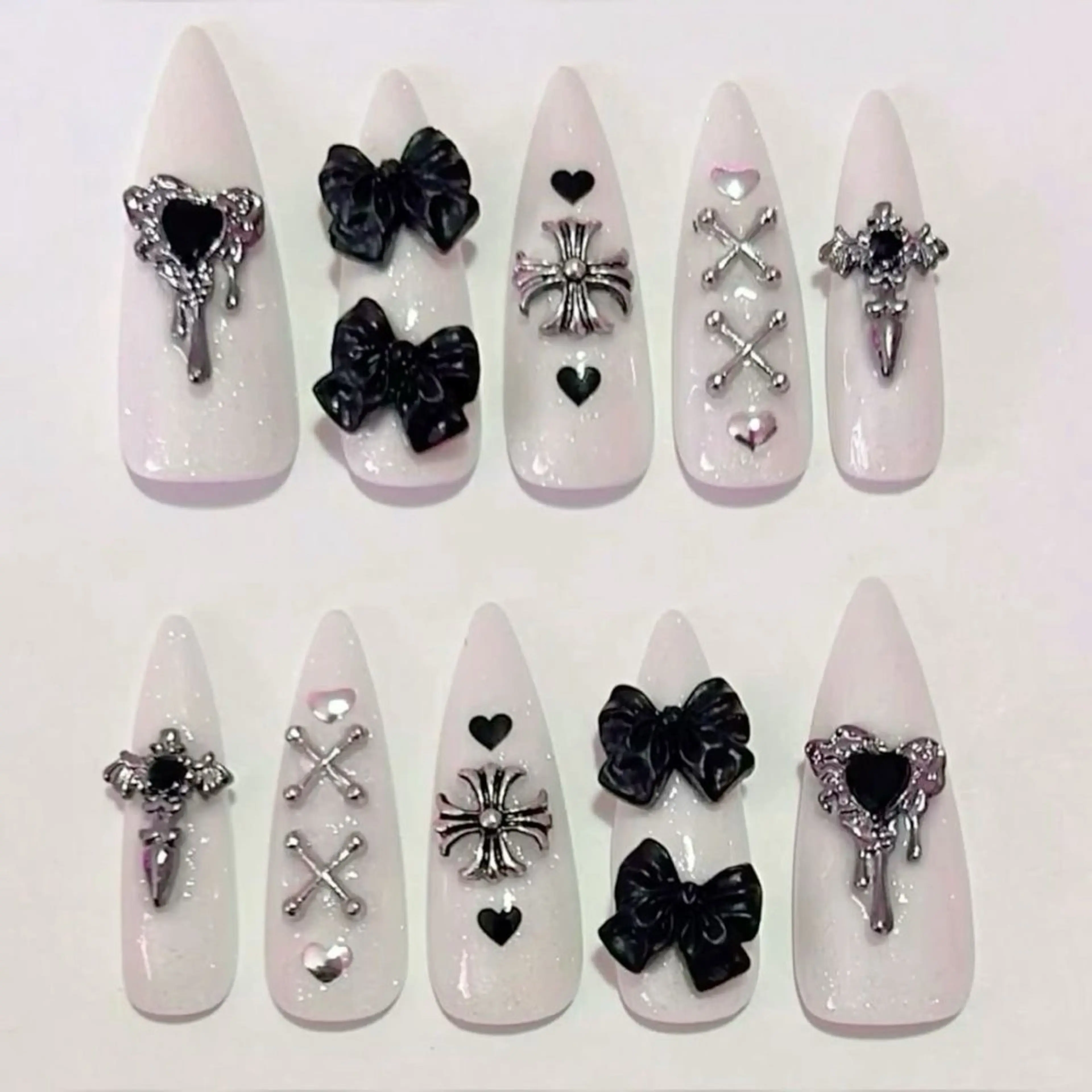 ネイル 長さ出し フレンチネイル グラデーション 卒業式 マグネットネイル ハンドネイル MIHANA NAILのネイルデザイン