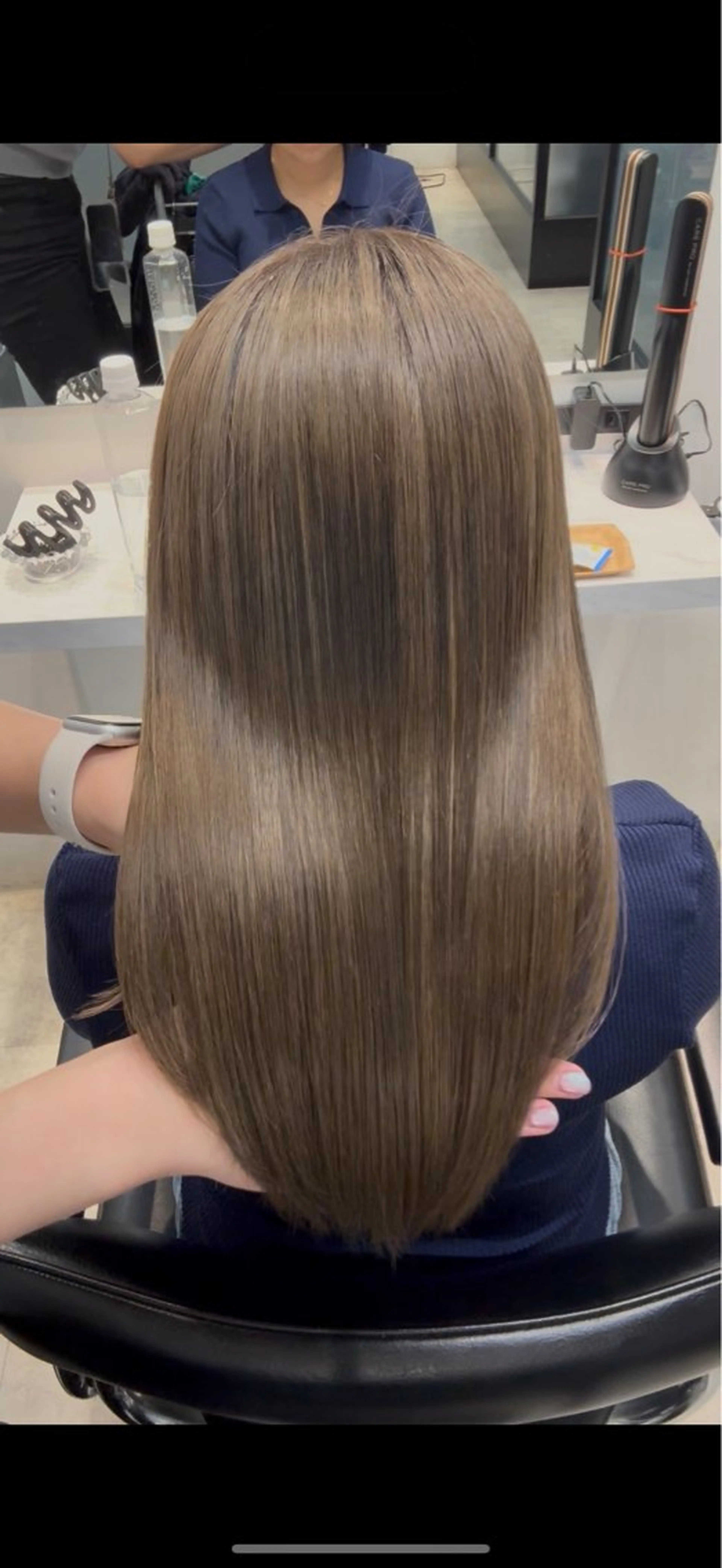 ミディアム salowin所属・ハイトーンカラー 馬場みなみのヘアスタイル