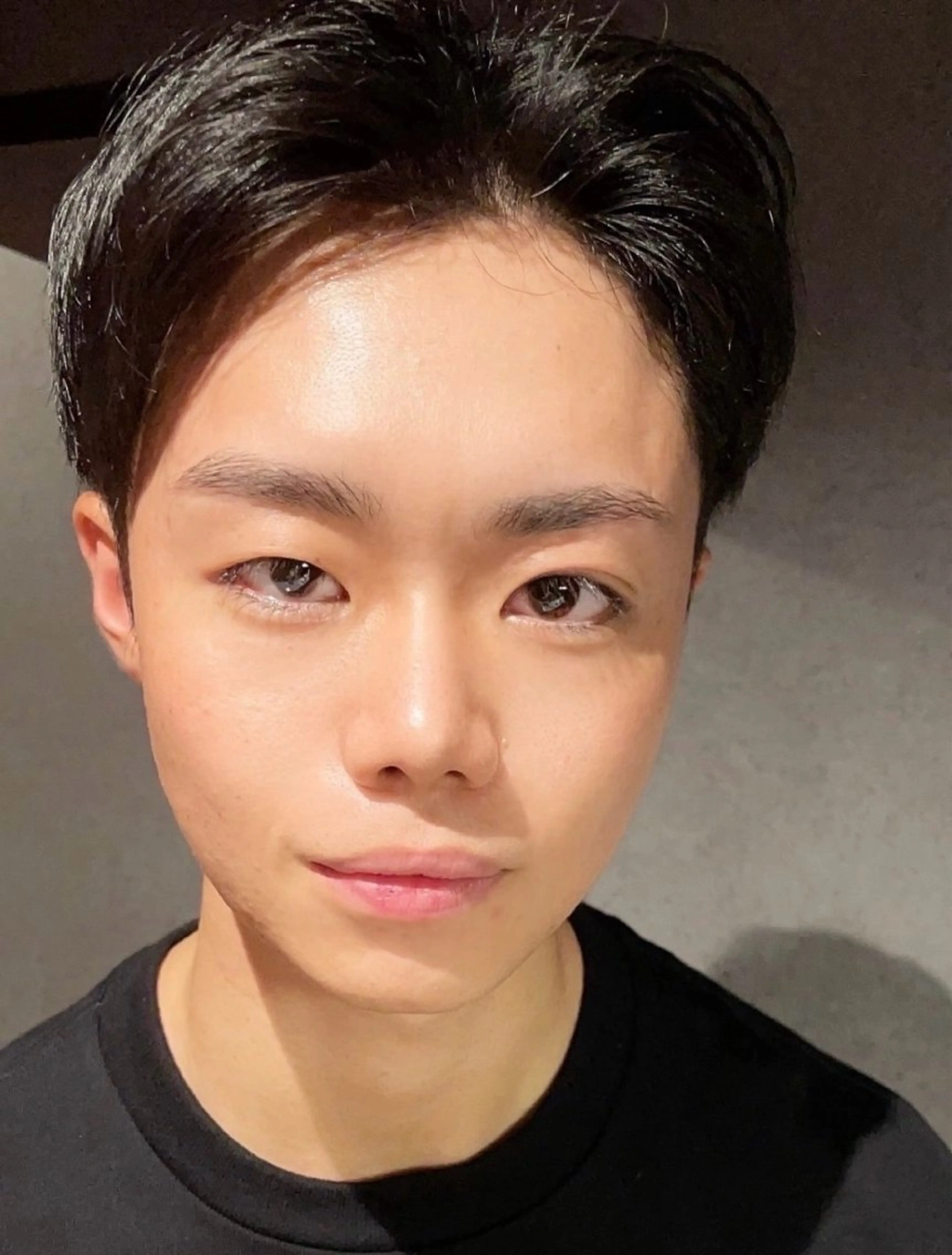 メンズ アイブロウ ワックス脱毛 プライベートサロンmof.(モフ)所属・mof.(モフ) shioriの眉毛・アイブロウイメージ