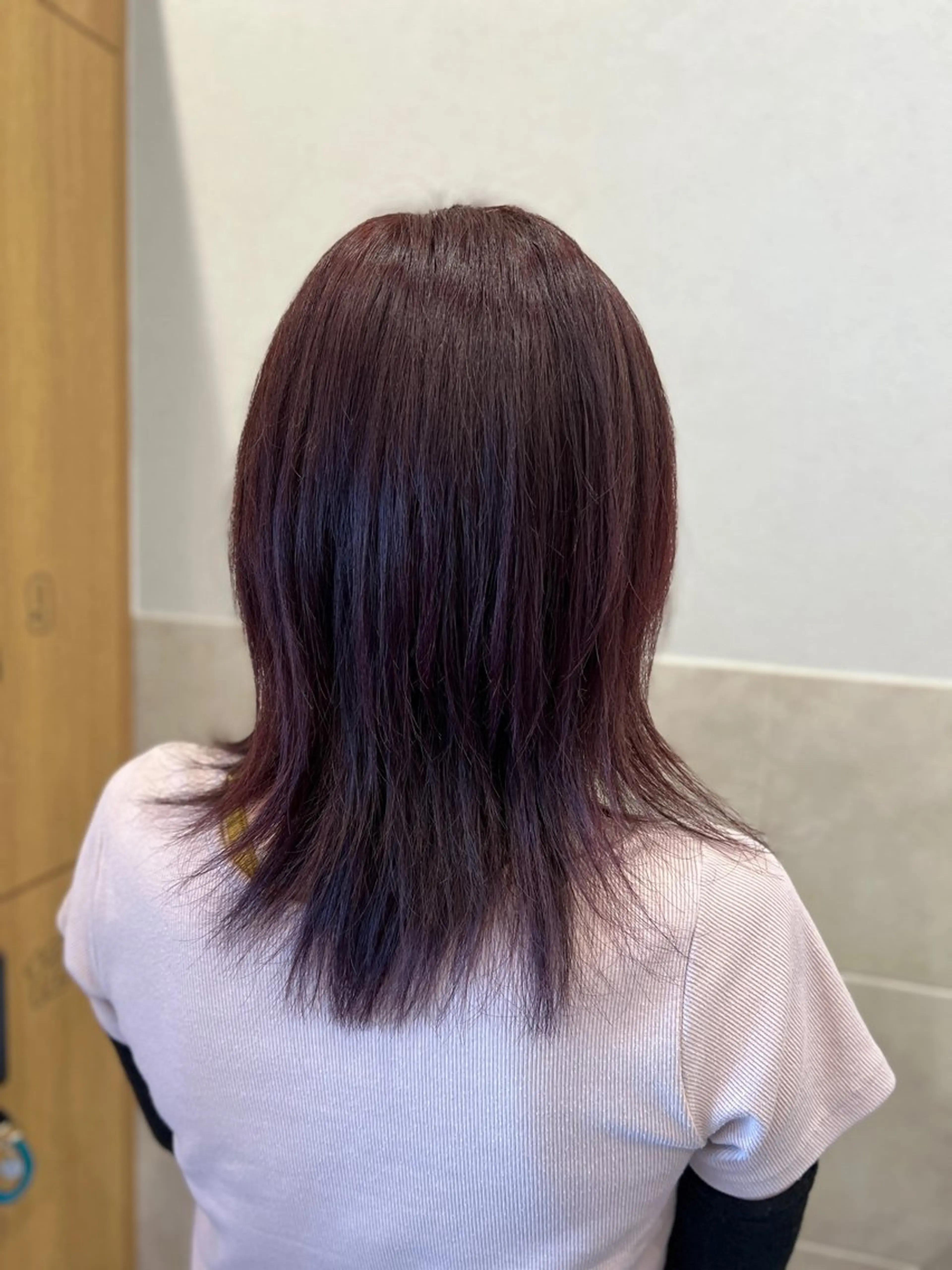 セミロング カラー 透明感カラー ラベンダーカラー ラベンダーピンク ピンクカラー カット ヘアカラー トリートメント 山口 玖瑠美のヘアスタイル