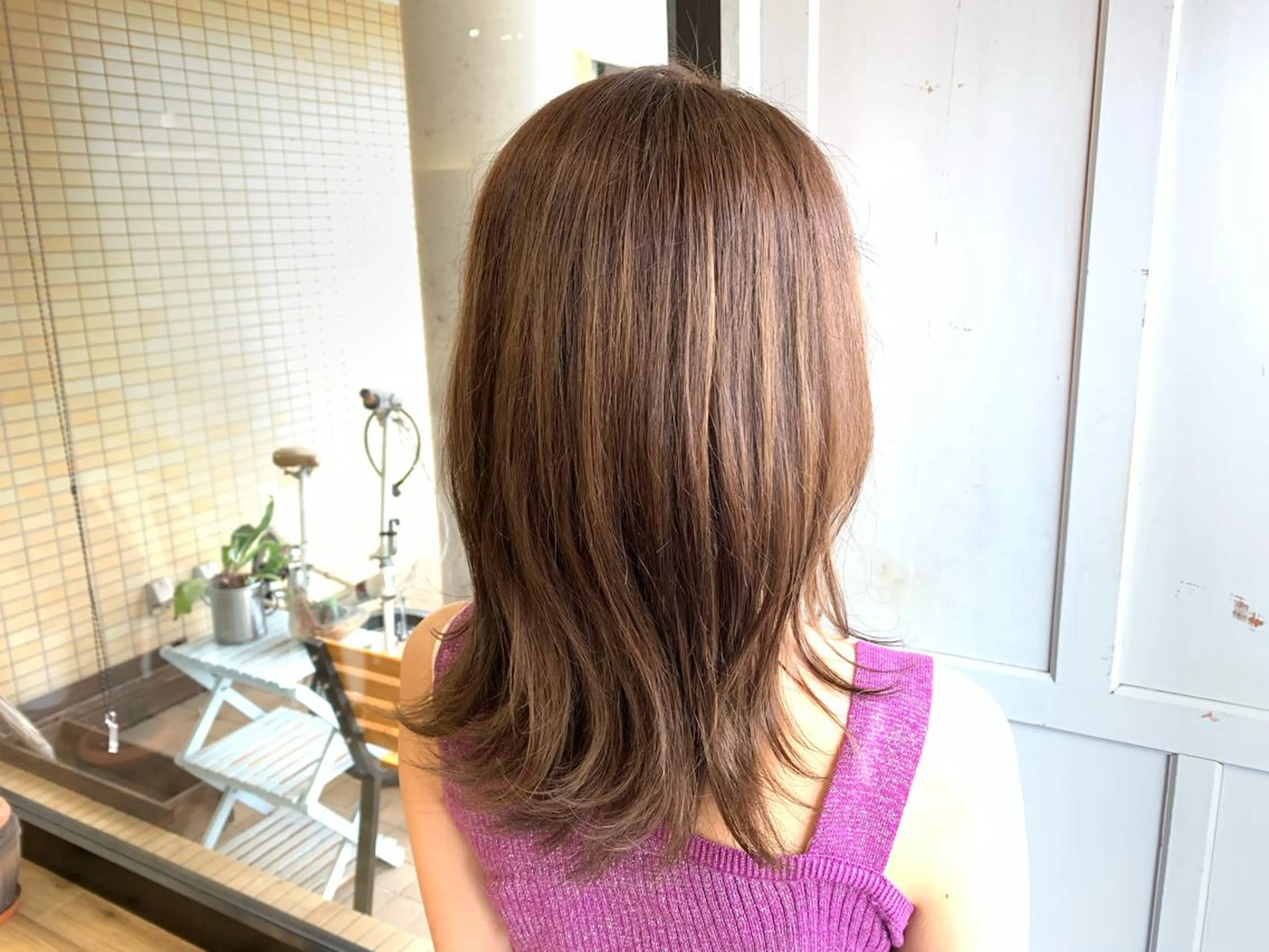 ロング カラー ベージュカラー ヘアカラー トリートメント ツキダテ ユイのヘアスタイル
