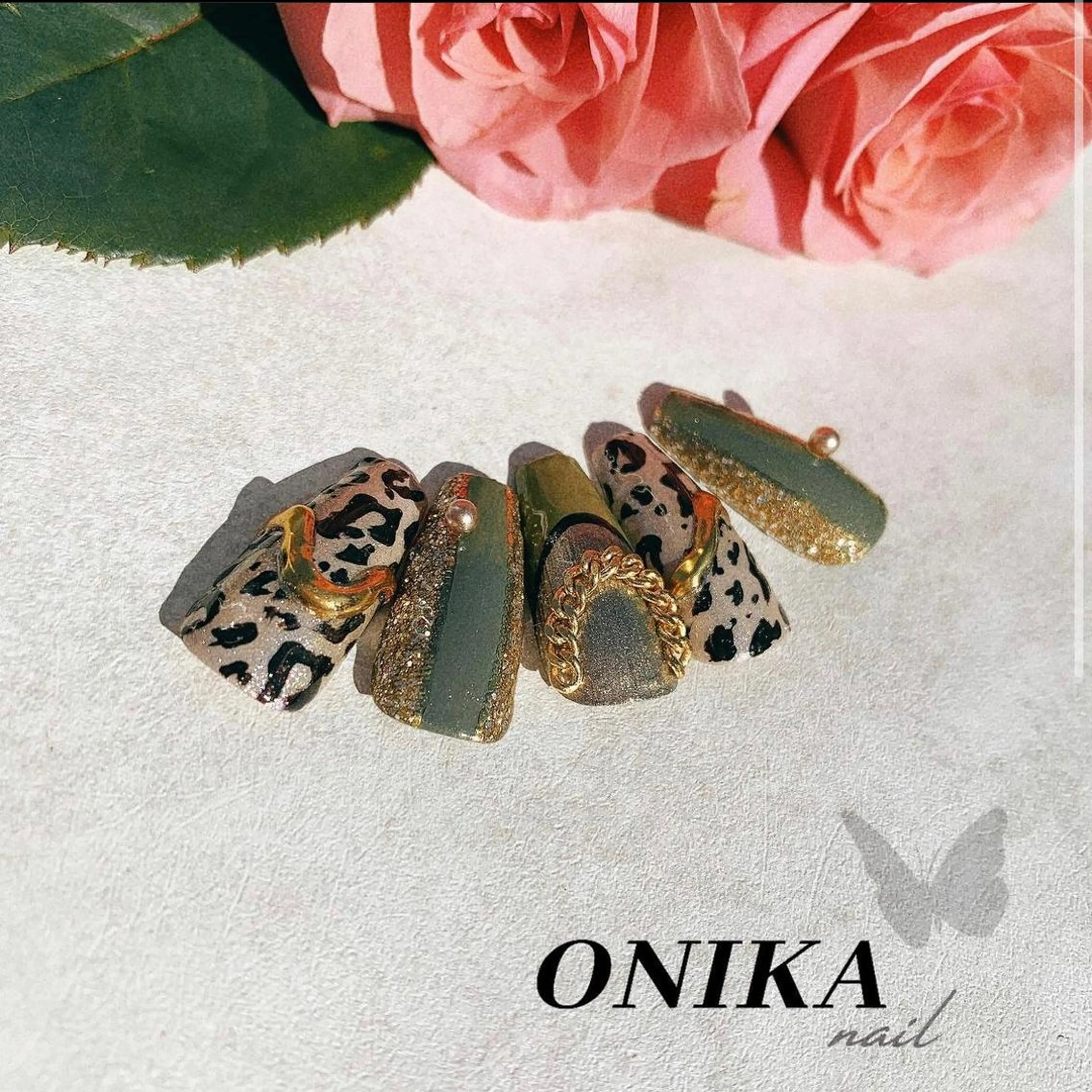 ネイル アートネイル 長さ出し ジェルネイル グリーン マグネットネイル ONIKA Nail 表参道A4徒歩2分のネイルデザイン