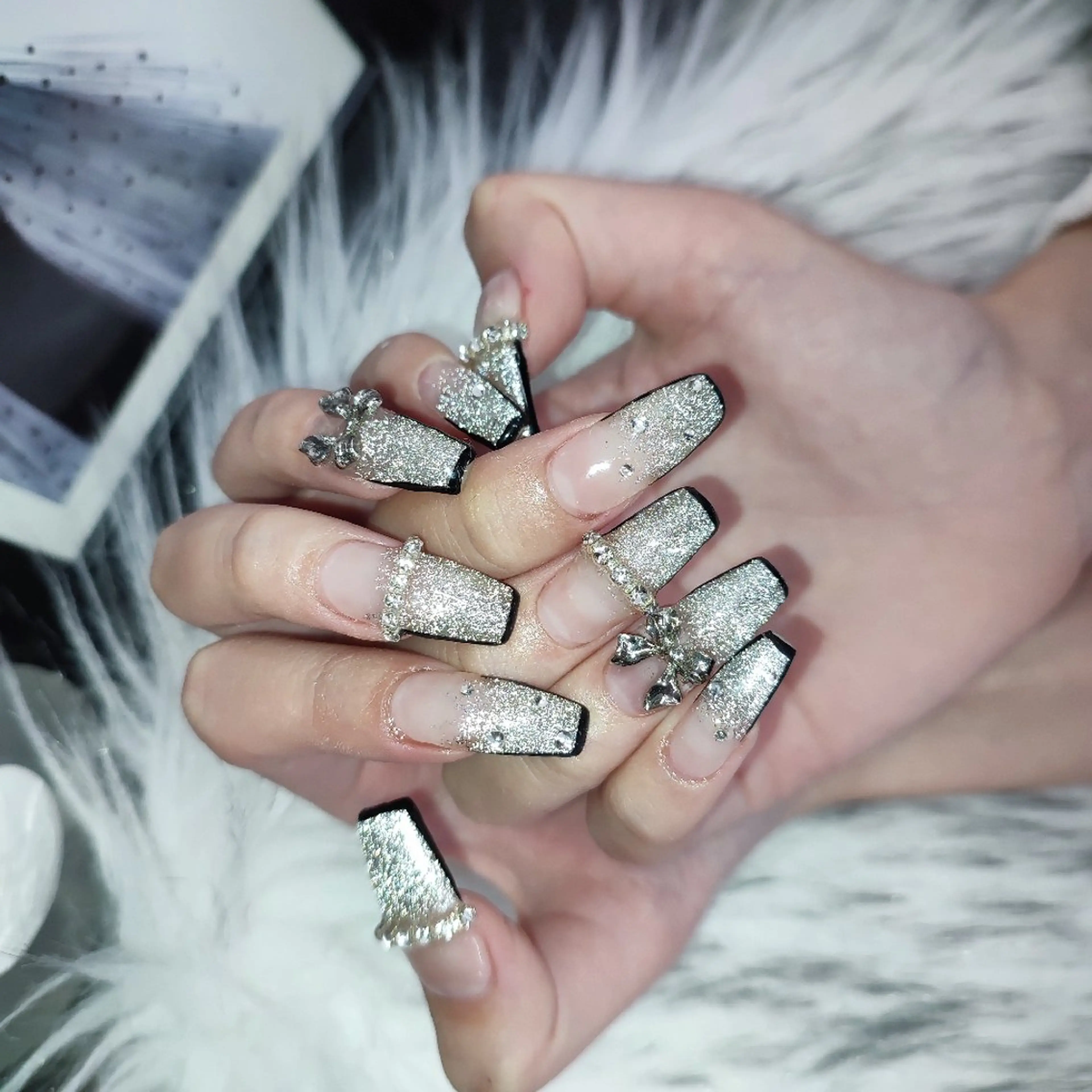 ネイル RUNWAY 　　の眉毛・アイブロウイメージ