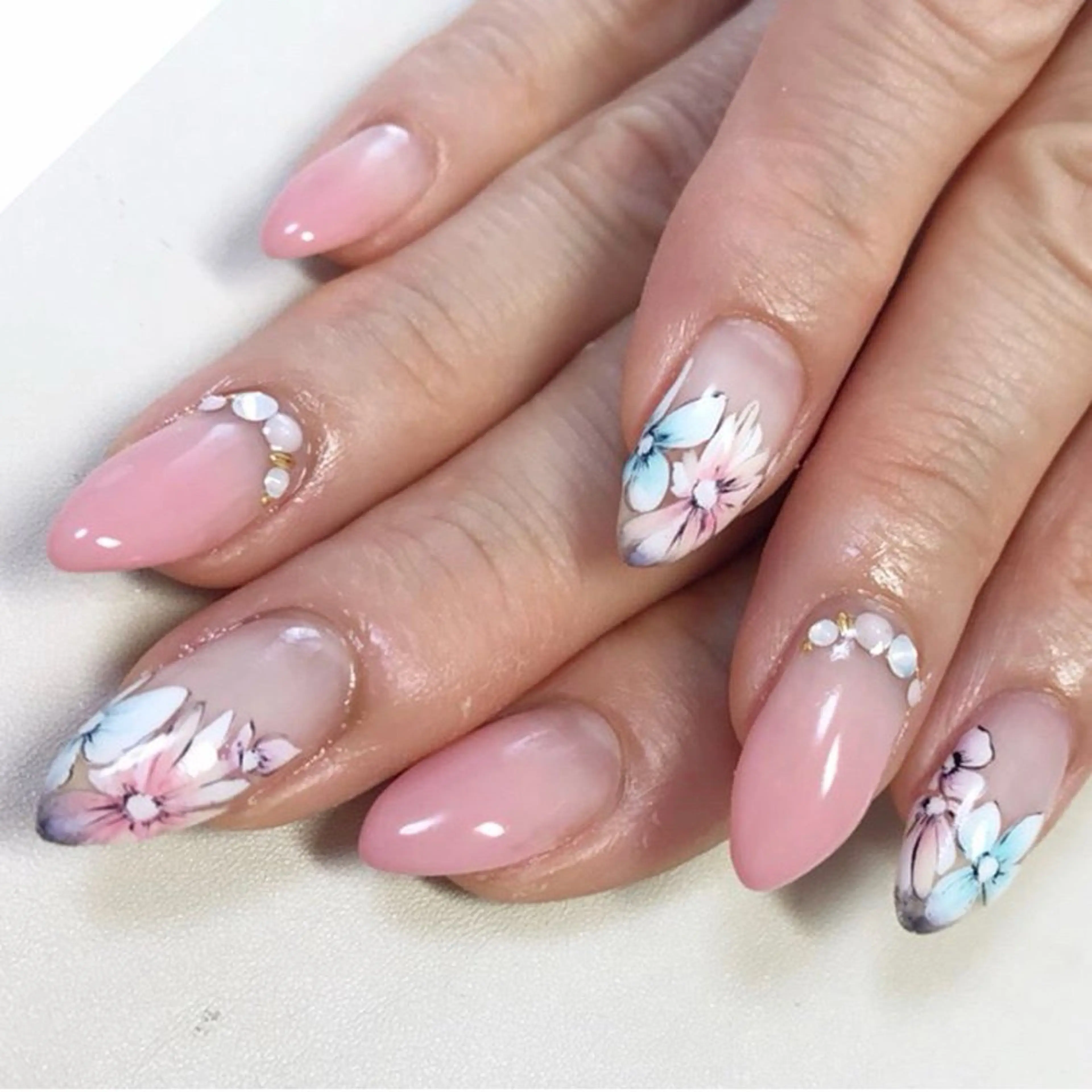 ネイル 髙田 寛子のマツエク・マツパデザイン