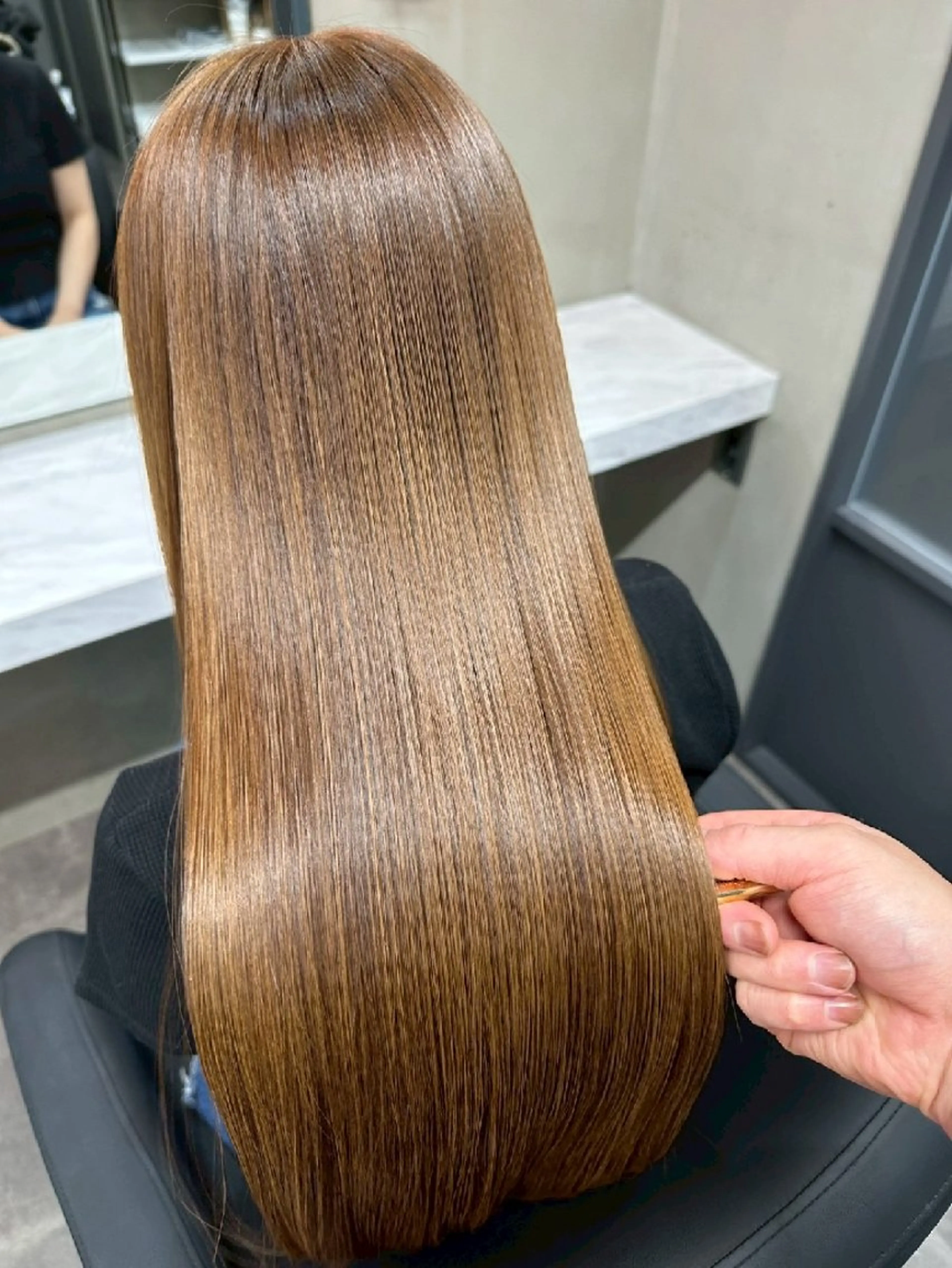 ロング 髪質改善 トリートメント ヘアカラー トリートメント 高品質な髪質改善 透明感カラー船本のヘアスタイル