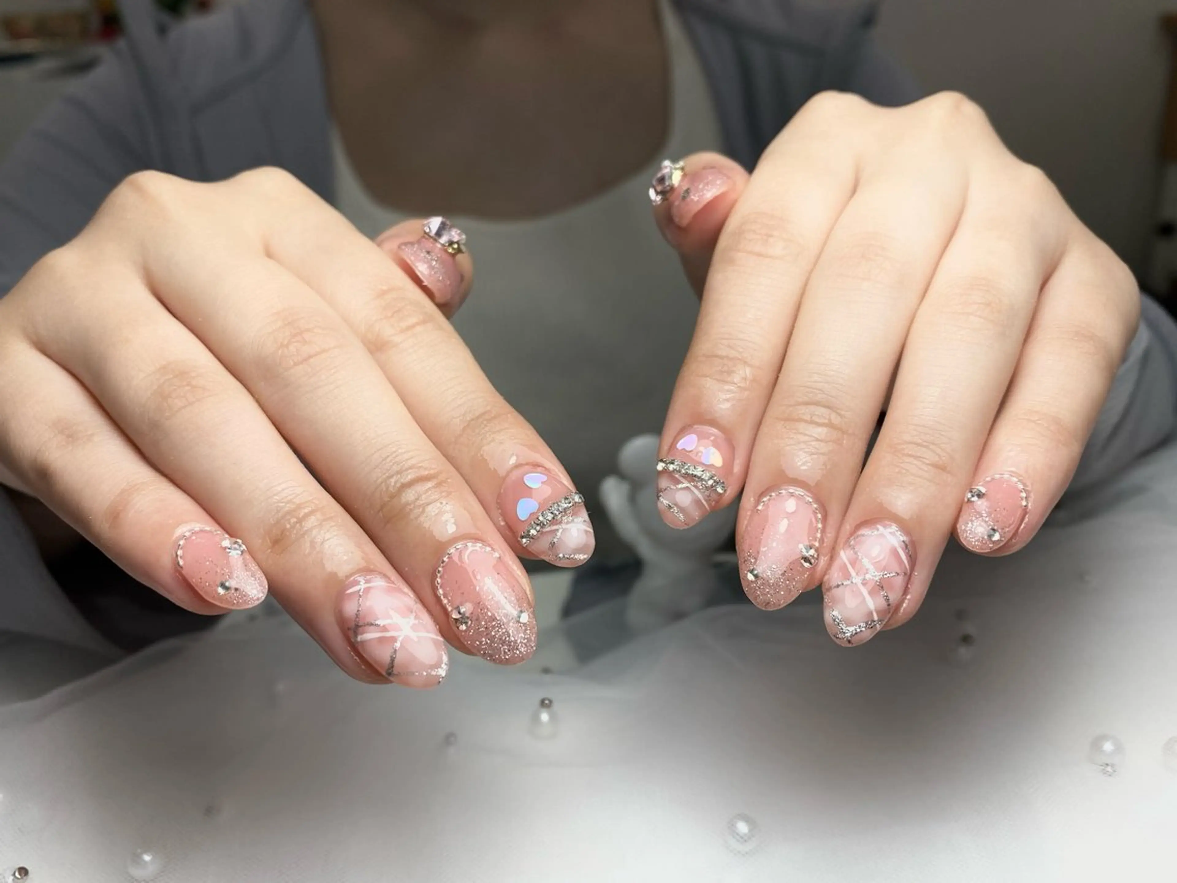 ネイル チークネイル 長さ出し ジェルネイル ガーリー 韓国ネイル MEest Beauty Studio所属・Junn Nailのネイルデザイン