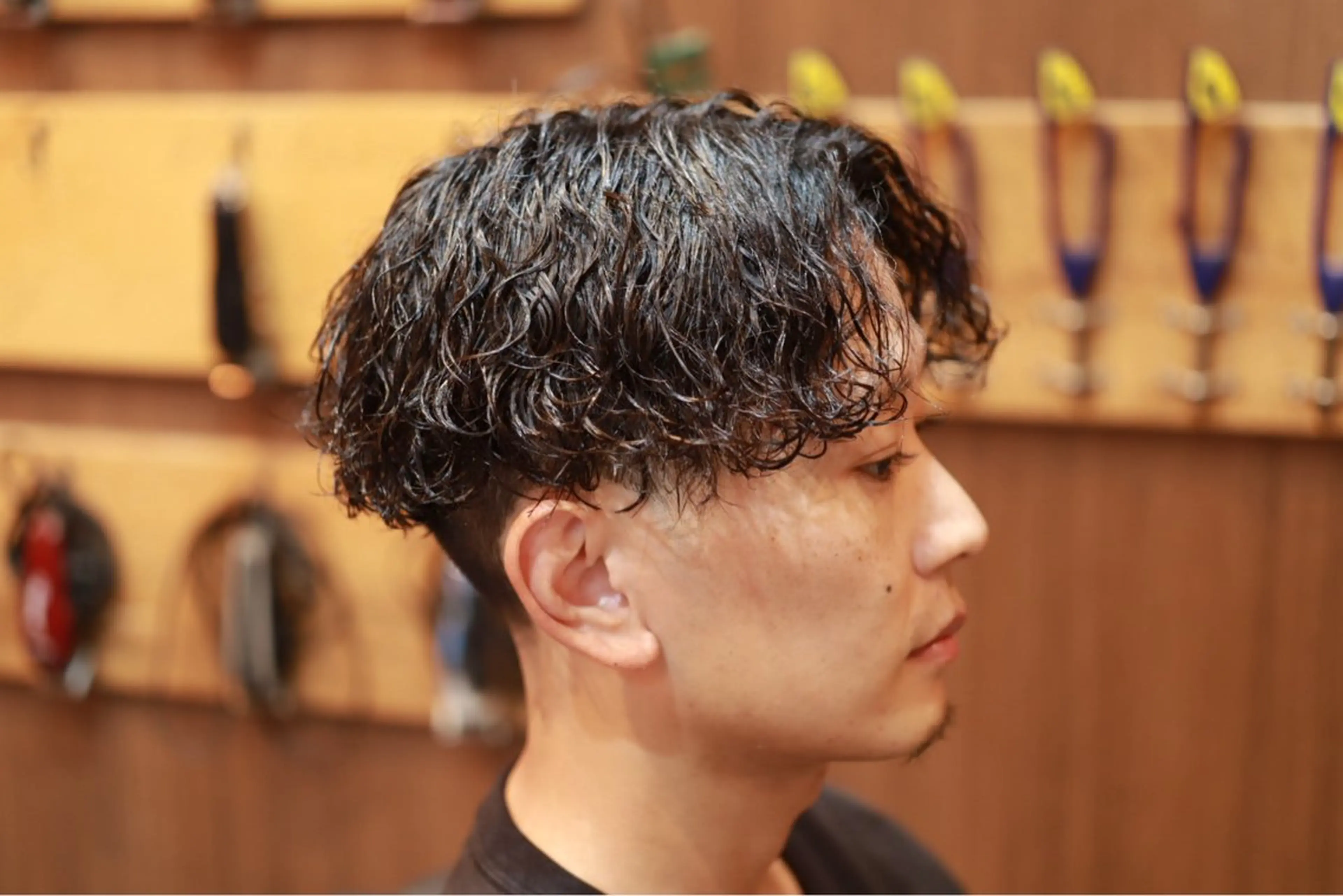 ショート パーマ メンズ メンズパーマ 波巻きパーマ なかで りゅうのすけのヘアスタイル