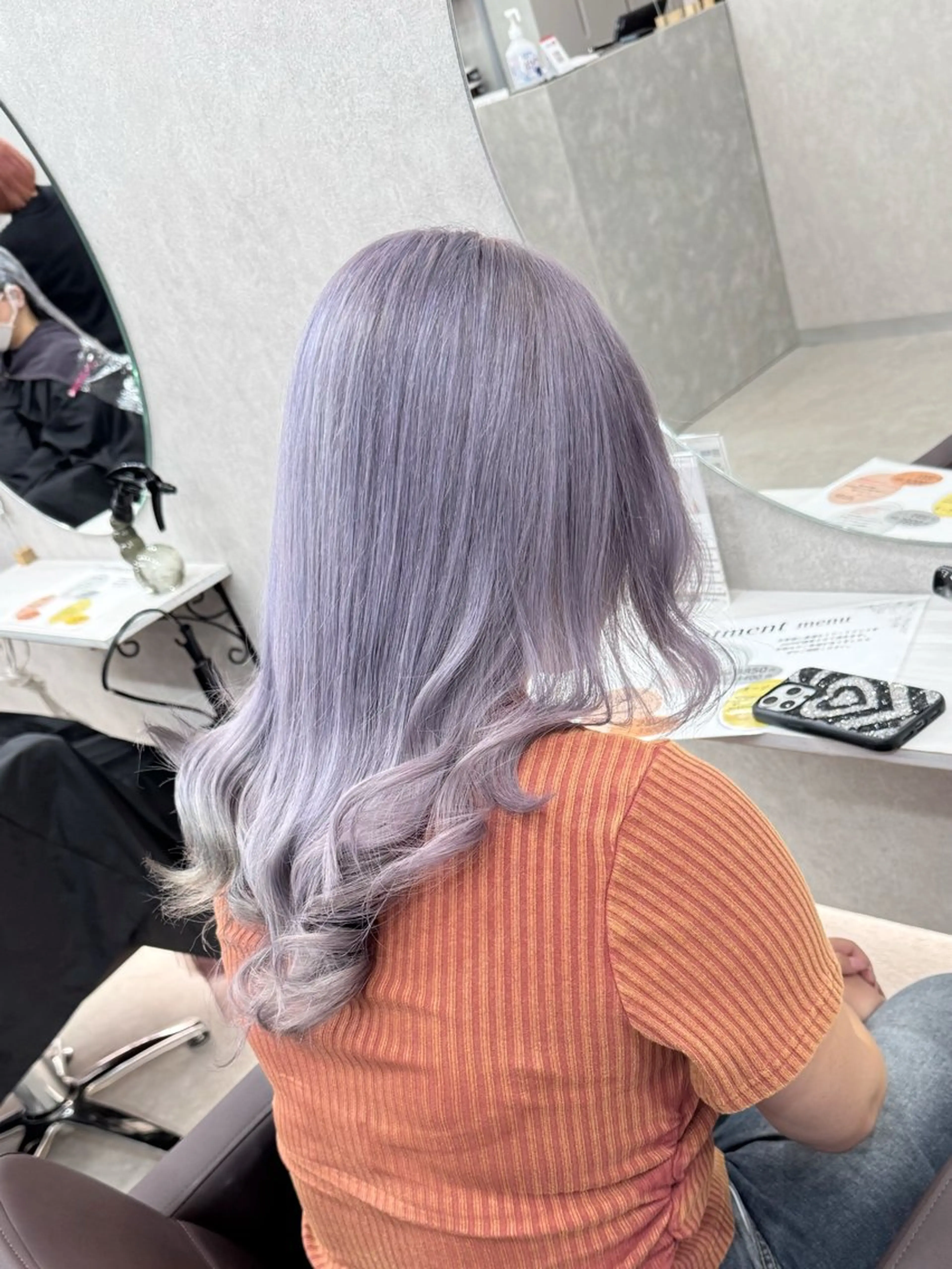 セミロング カラー ヘアカラー トリートメント ヘッドスパ ハイトーン・ブリーチ ムラ修正　八須　錬のヘアスタイル