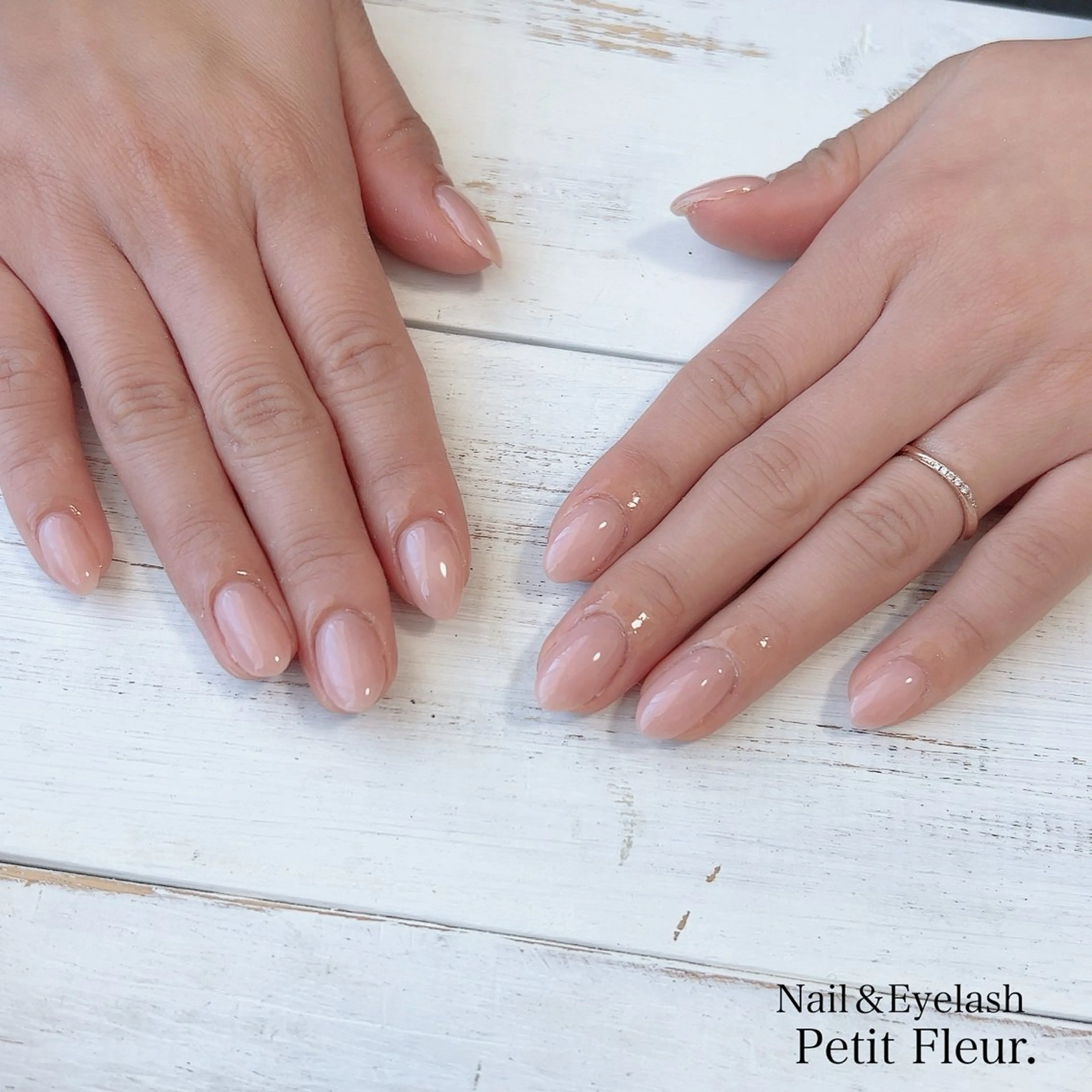 ネイル Petit Fleur所属・青柳 亜梨奈のマツエク・マツパデザイン