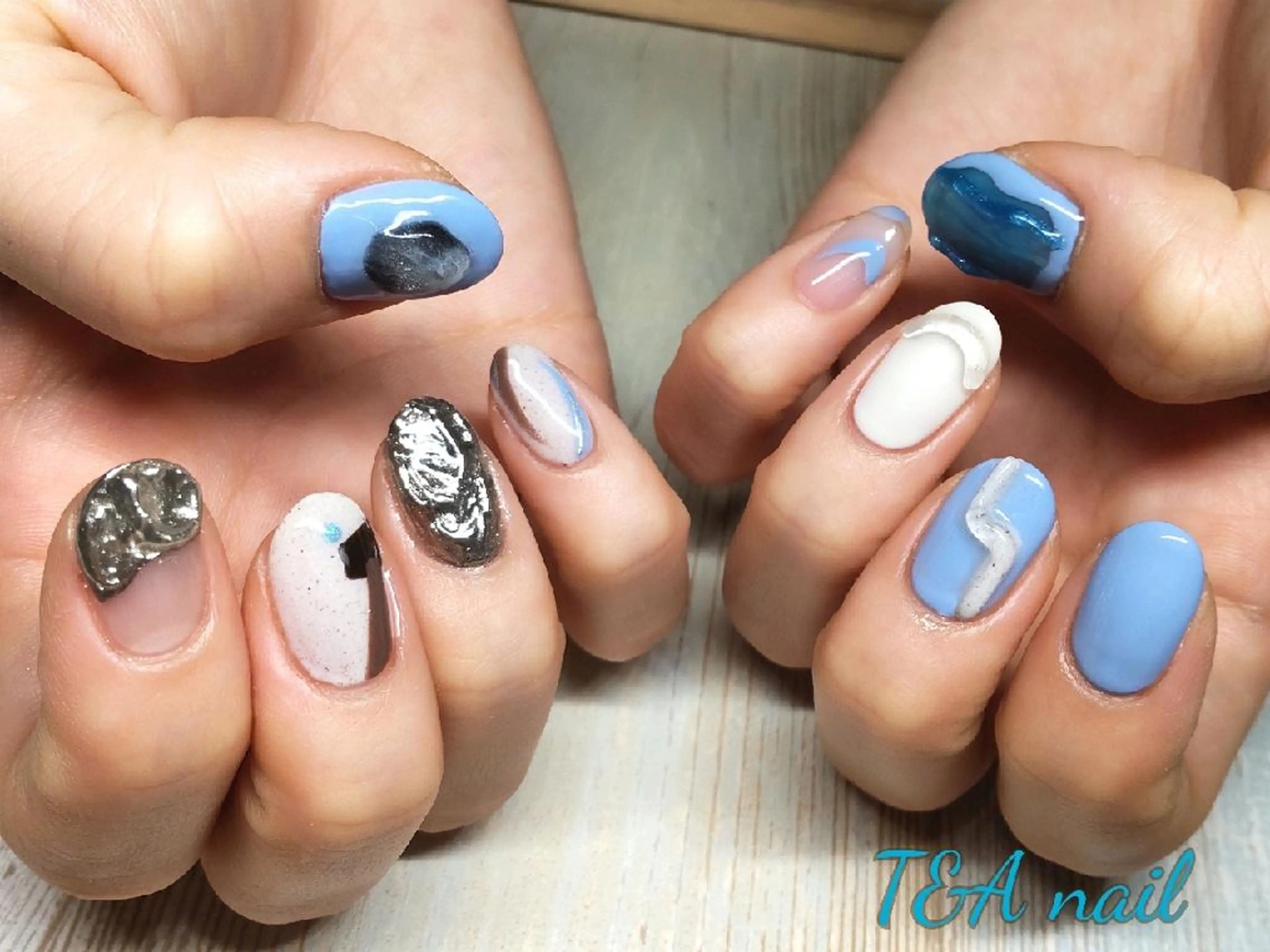 ミディアム ネイル 長さ出し ジェルネイル ニュアンスネイル スカルプネイル 夏ネイル ハンドネイル T&A nailのネイルデザイン