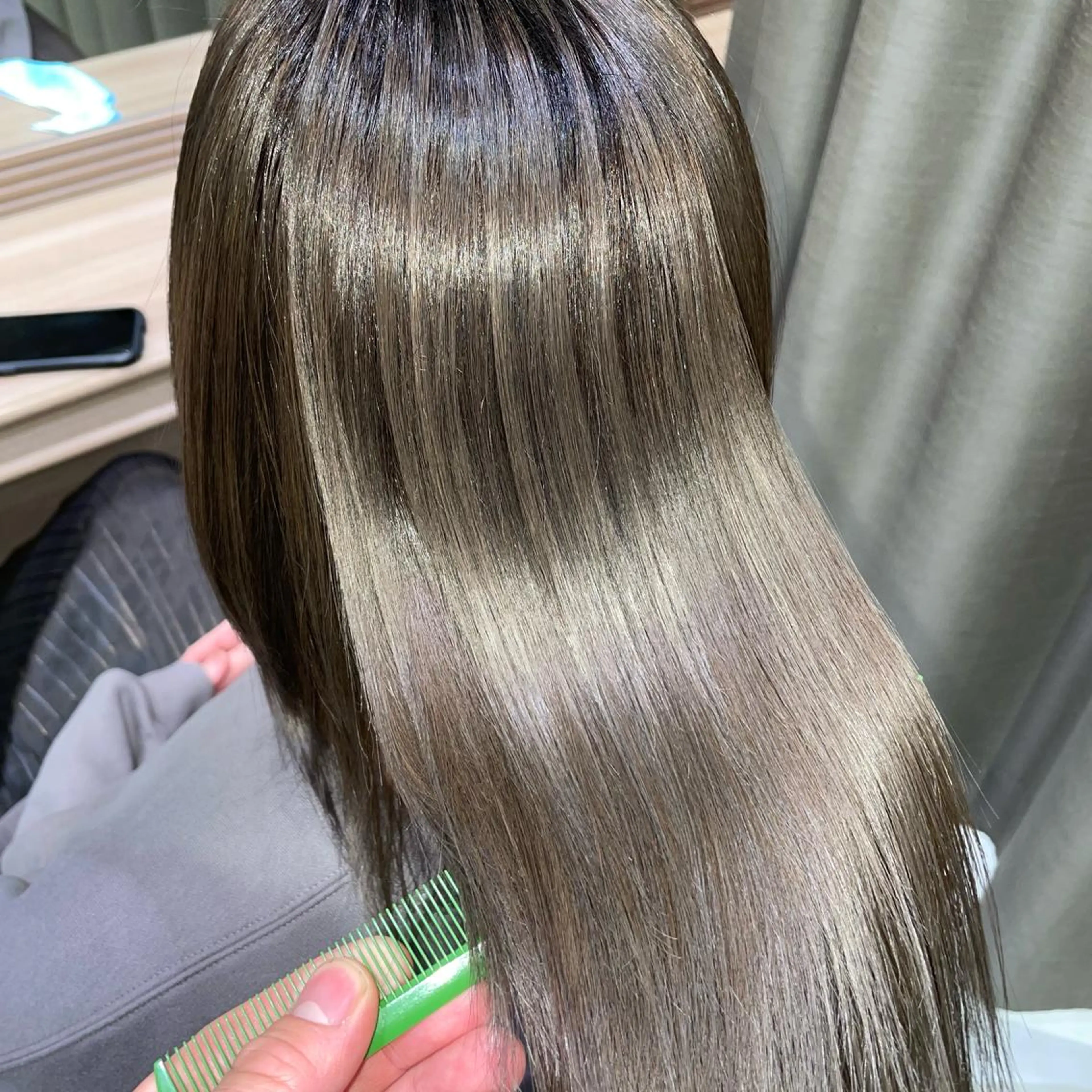 ミディアム パーマ 学割 悟 韓国風艶髪縮毛矯正のヘアスタイル