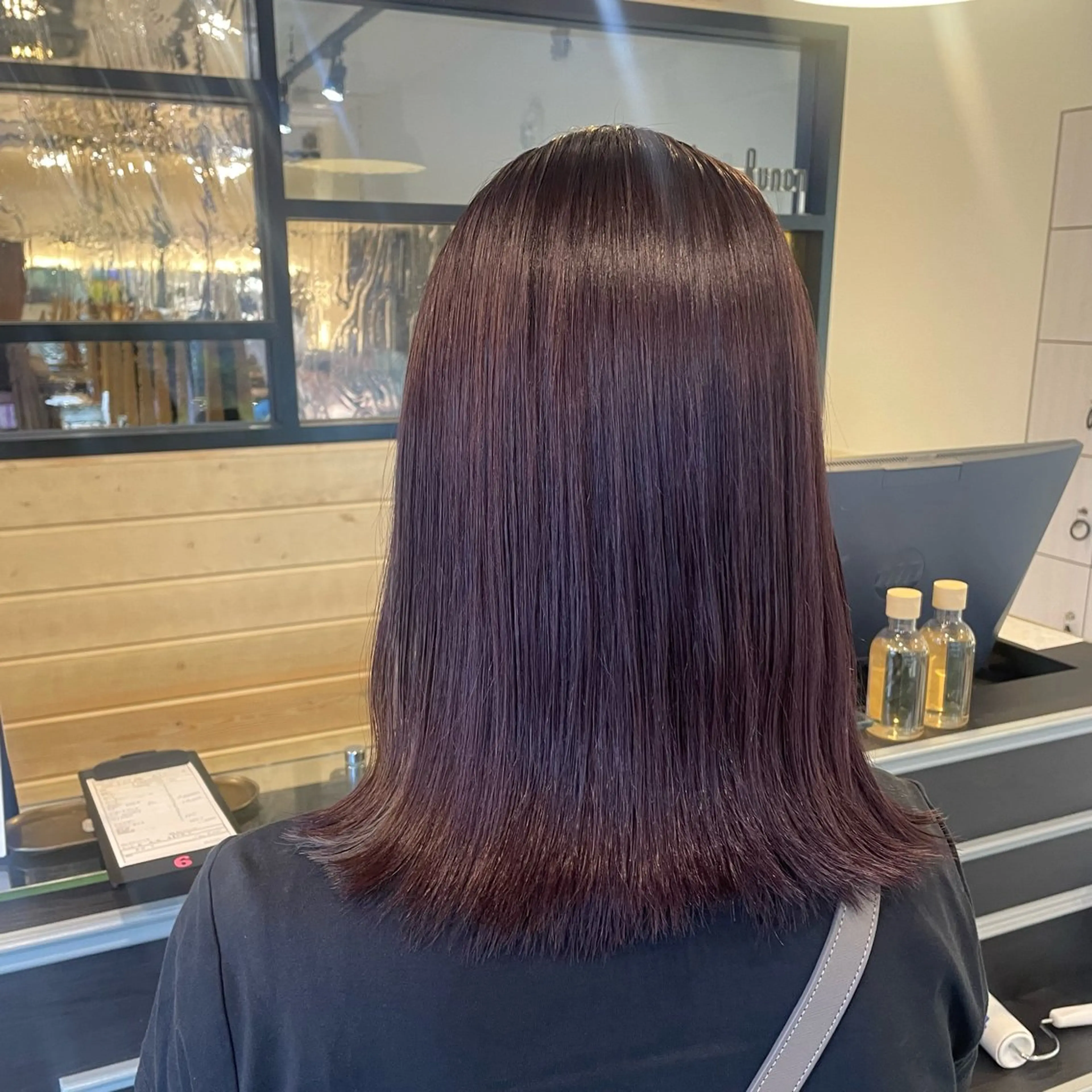 ミディアム カラー スナコザワ レナのヘアスタイル