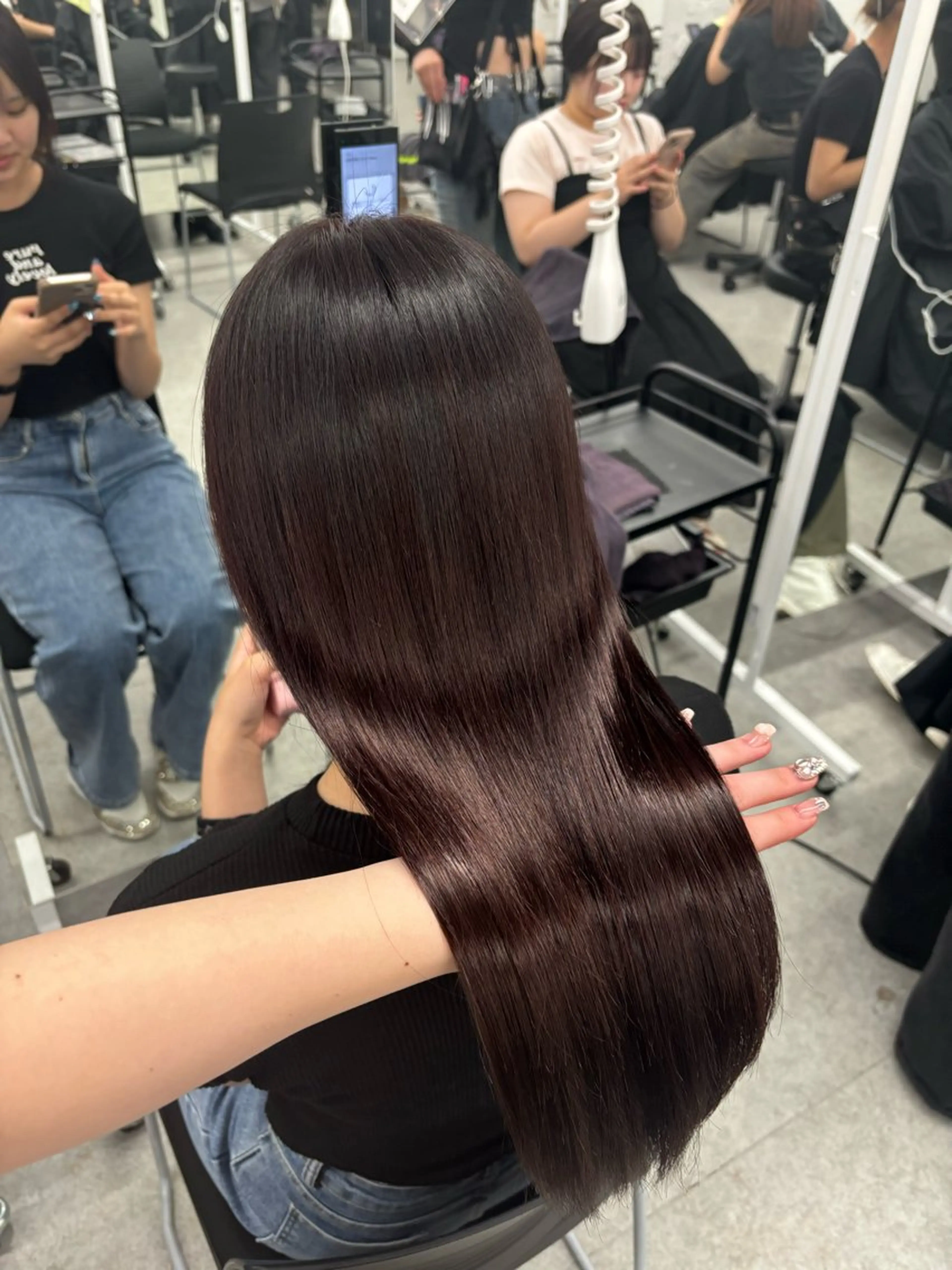 ロング カラー 髪質改善🩰透明感カ ラー🎀hinanoのヘアスタイル