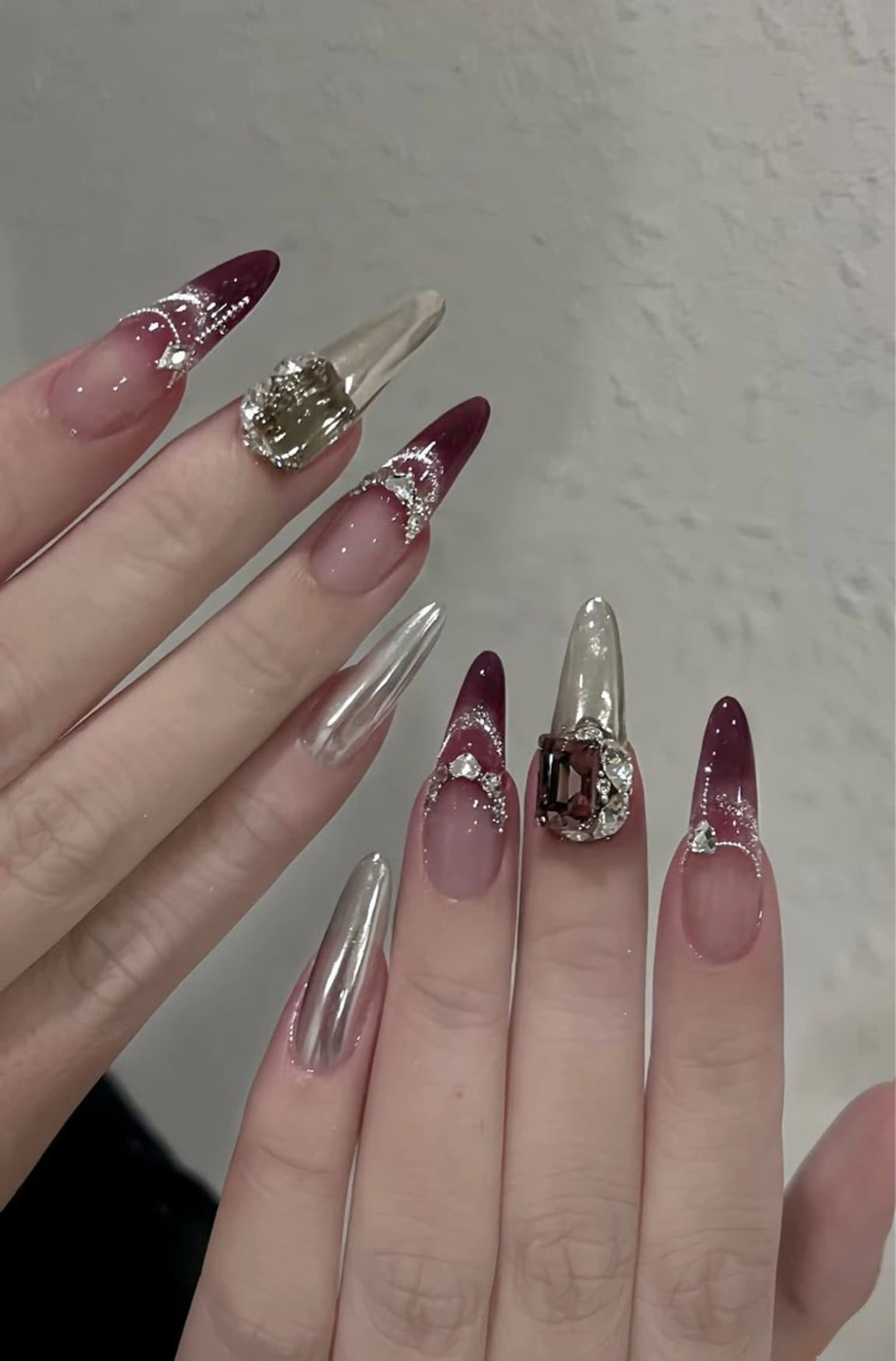 ネイル ヒユ ネイル所属・ゆうな ネイル サロンのネイルデザイン