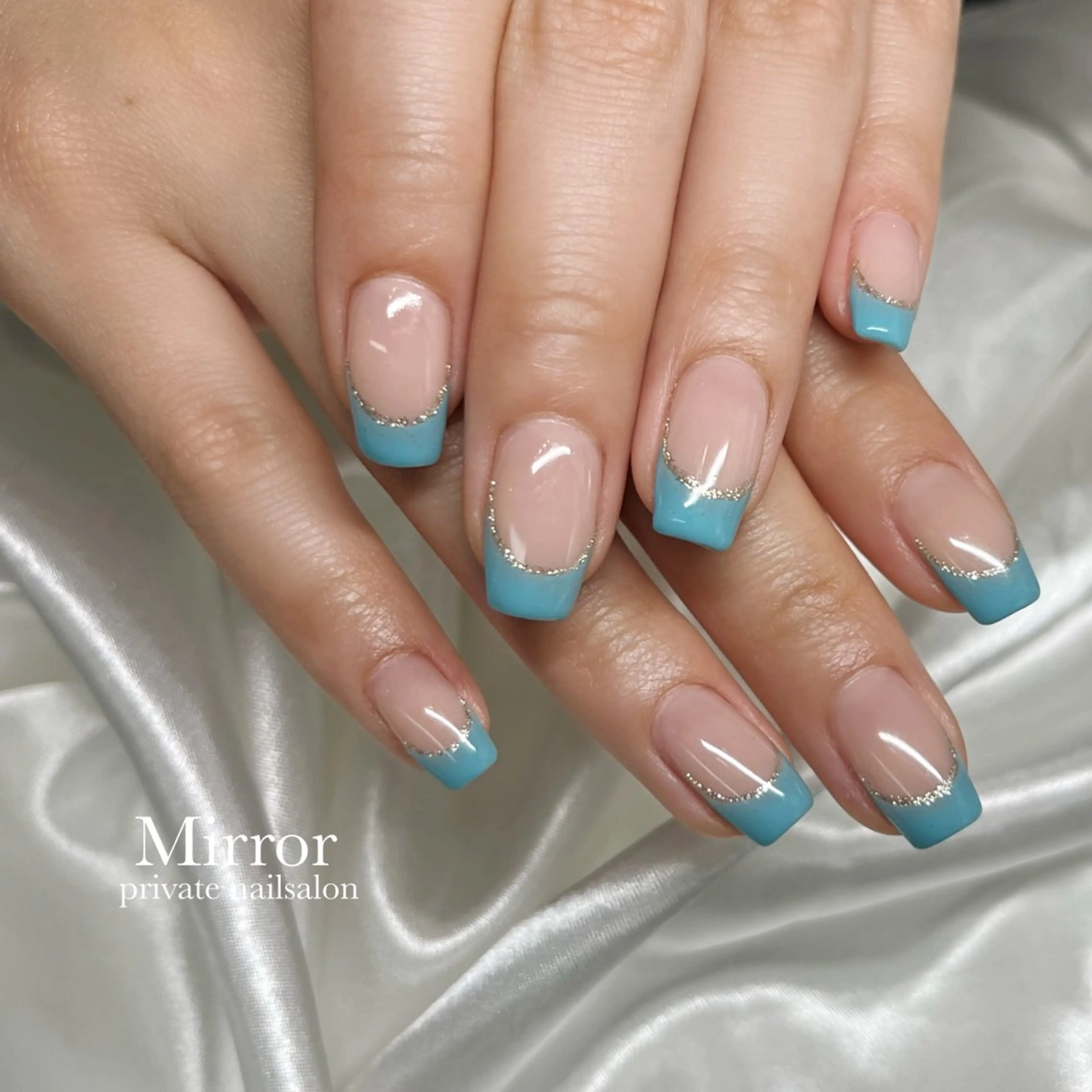 ネイル nailsalon Mirrorのネイルデザイン