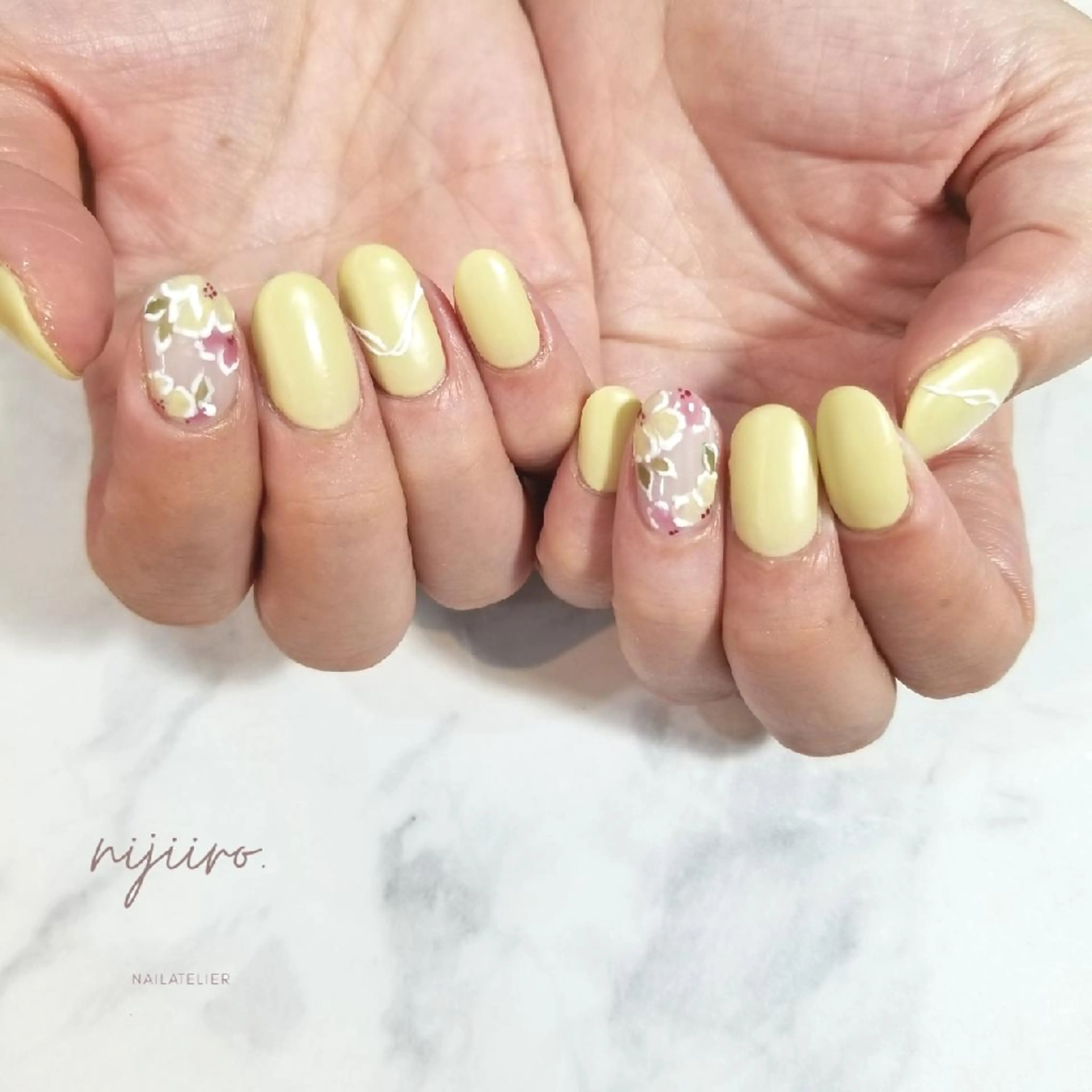 ネイル マットネイル ハンドネイル nailatelier nijiiro.所属・nijiiro🌈 サトウのネイルデザイン