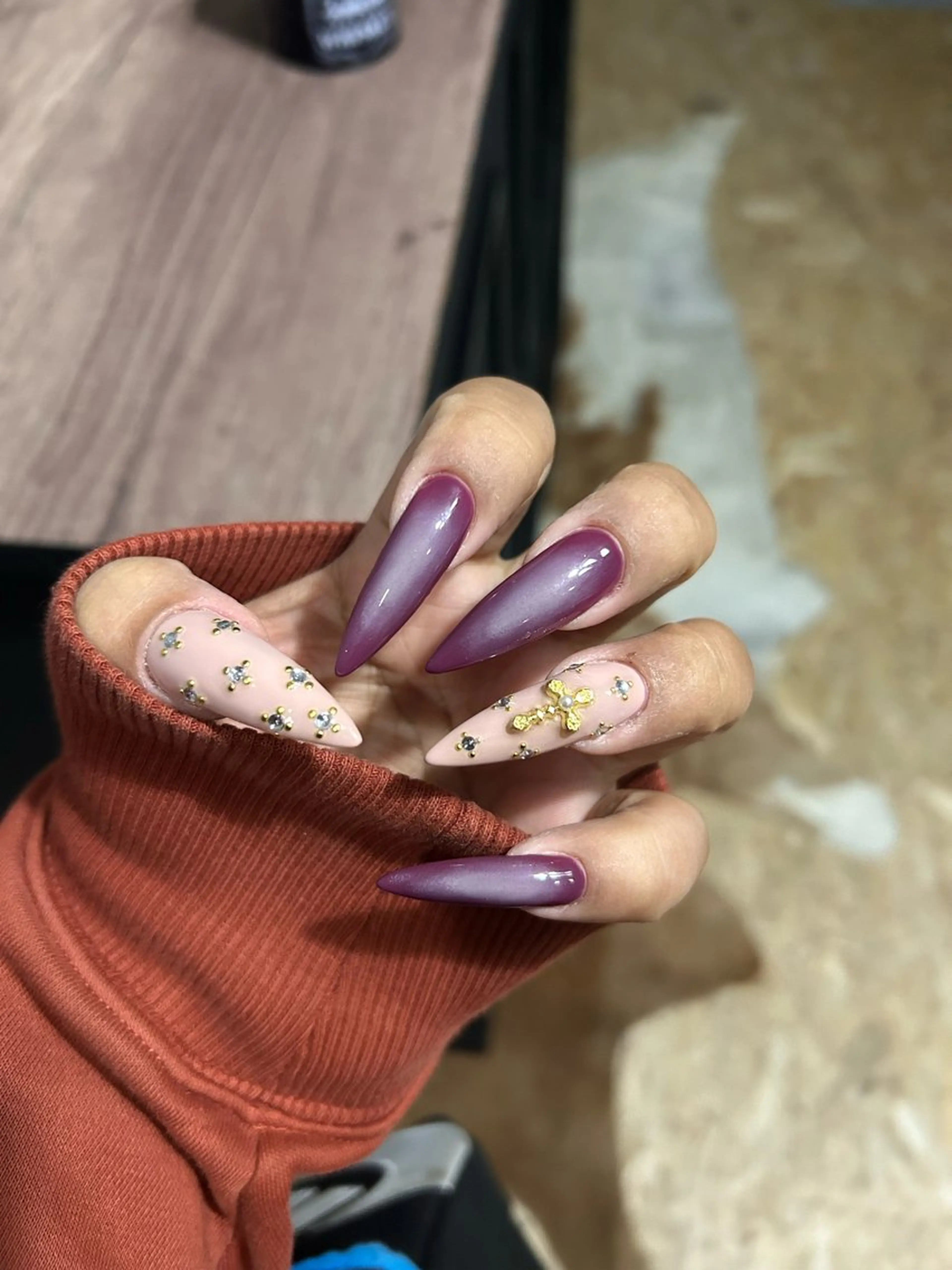 ネイル チークネイル BIGGY所属・BIGGY maiのネイルデザイン