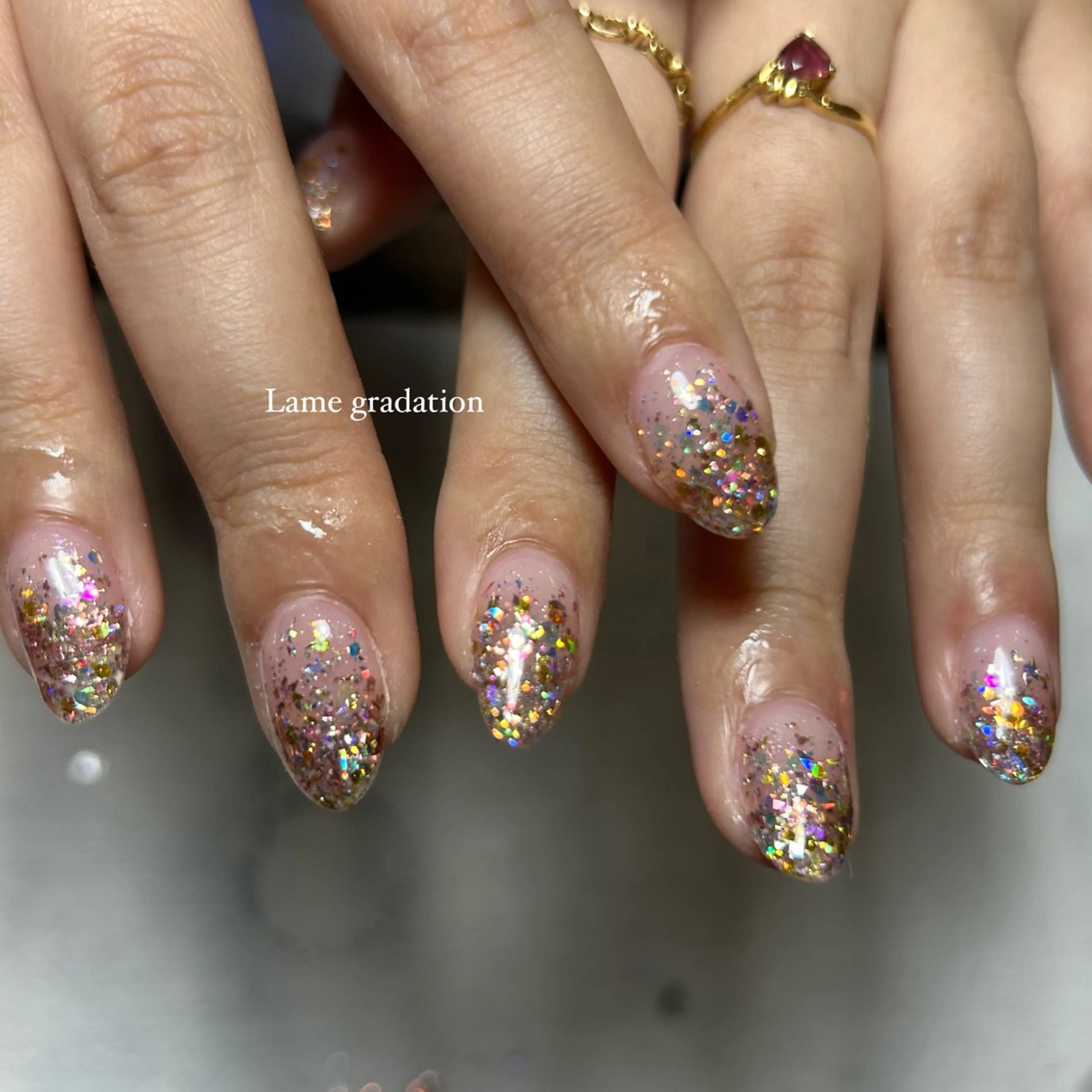 ネイル ラメ(グリッター) ラメグラデーション ハンドネイル scré as Ételのネイルデザイン