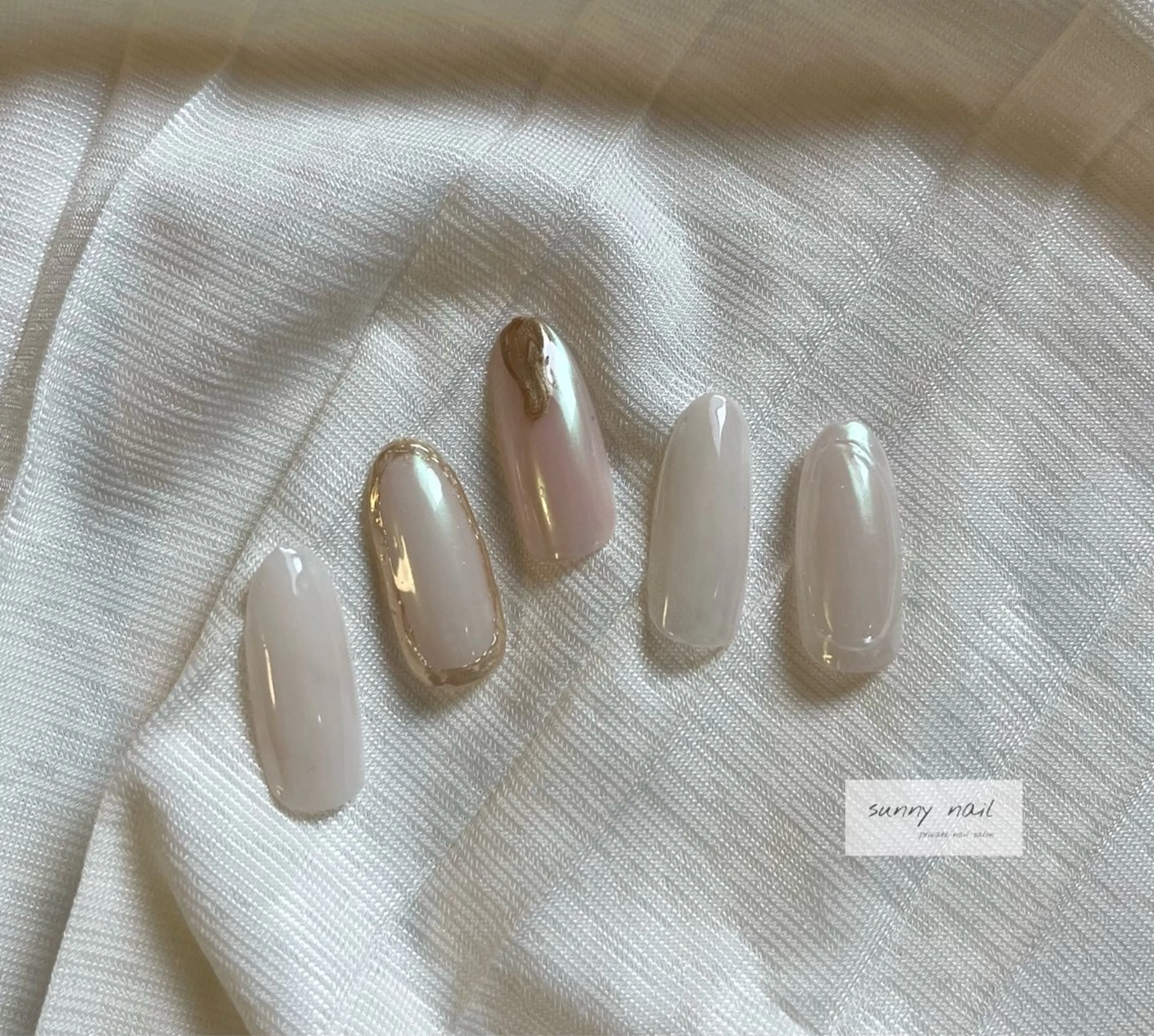 ネイル オーロラネイル ミラーネイル ニュアンスネイル sunny nailのネイルデザイン