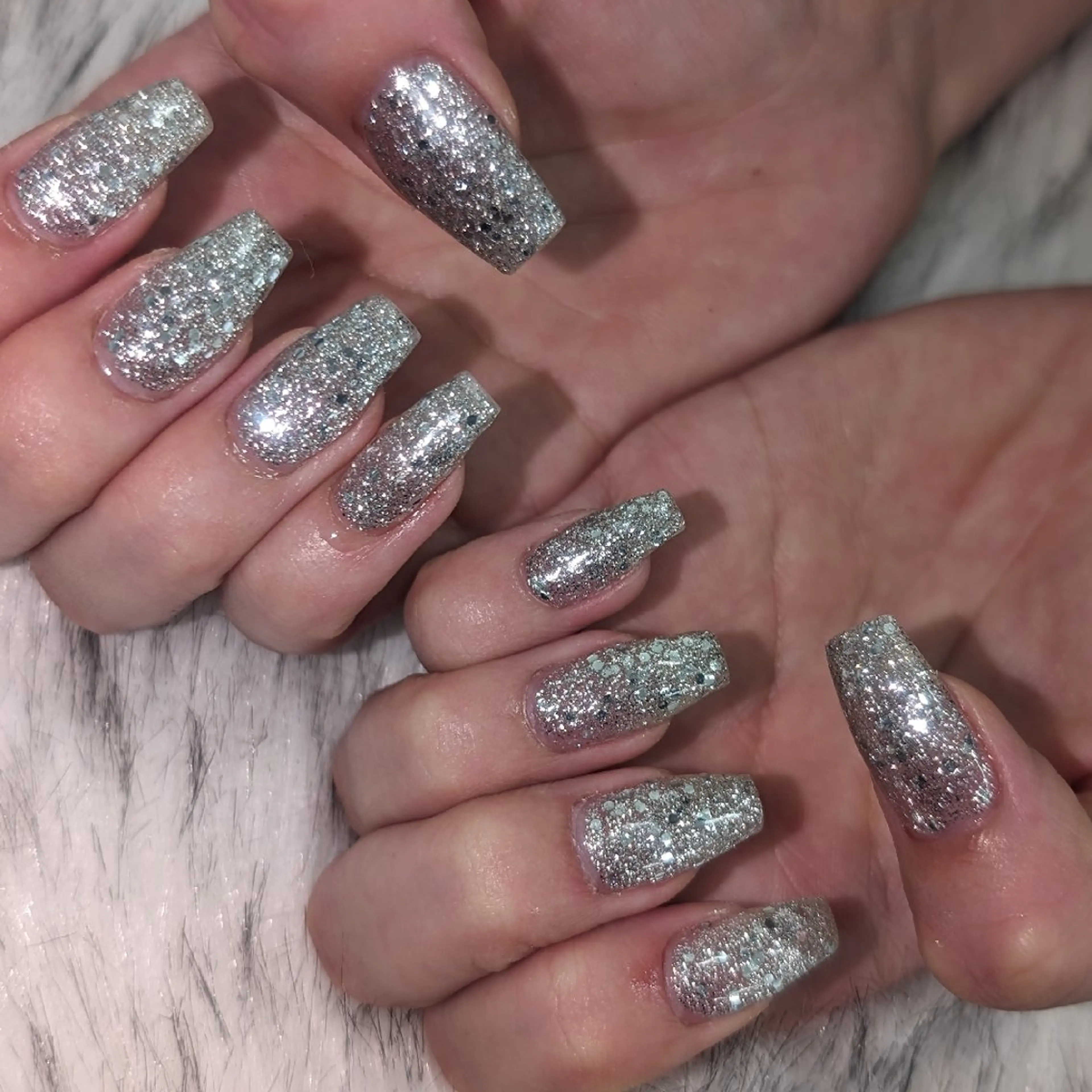 ネイル ハンドネイル RUNWAY 　　の眉毛・アイブロウイメージ