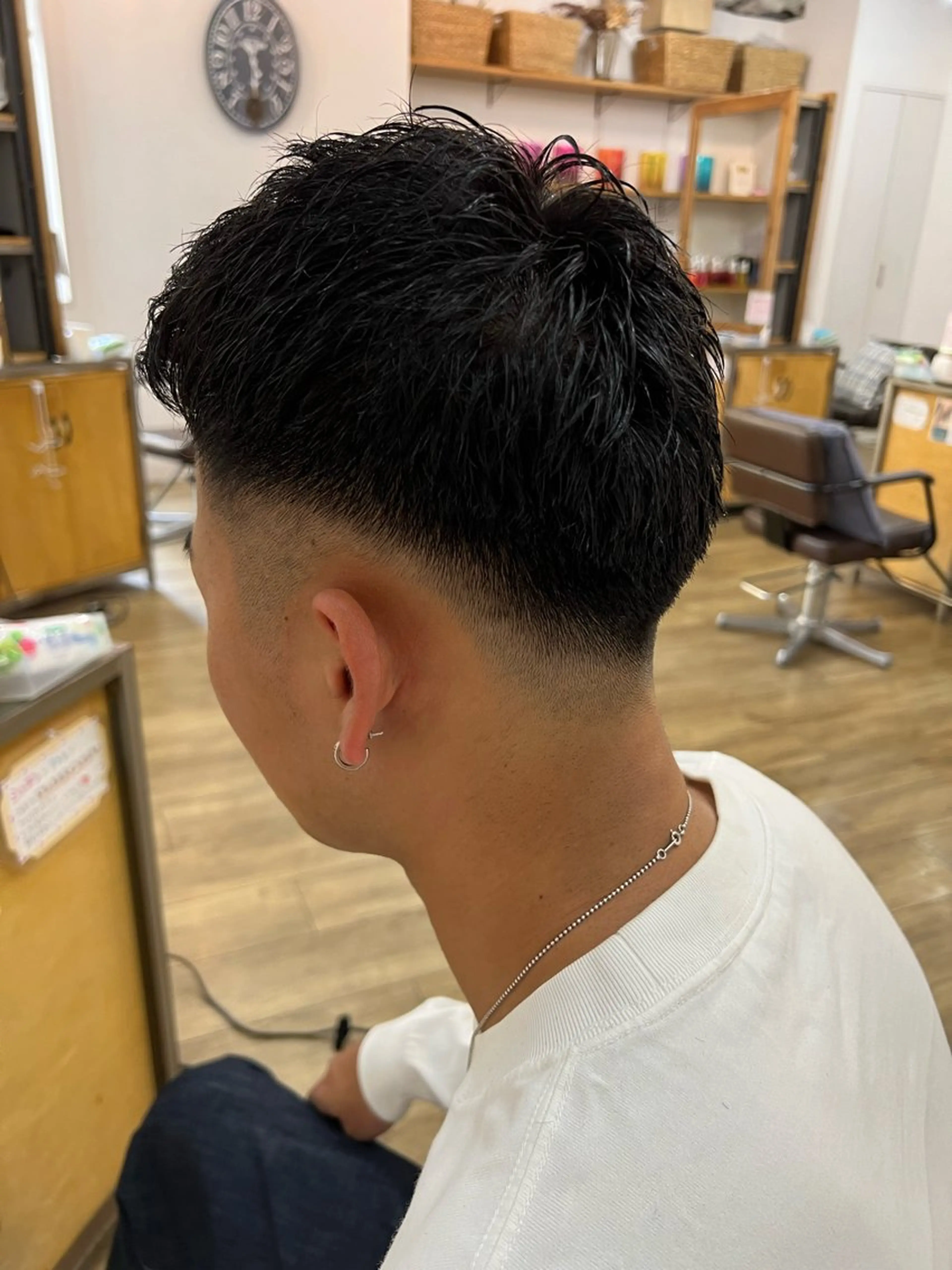 ショート メンズ フェードカット メンズカットグラデー ションカラー/ケイゴのヘアスタイル