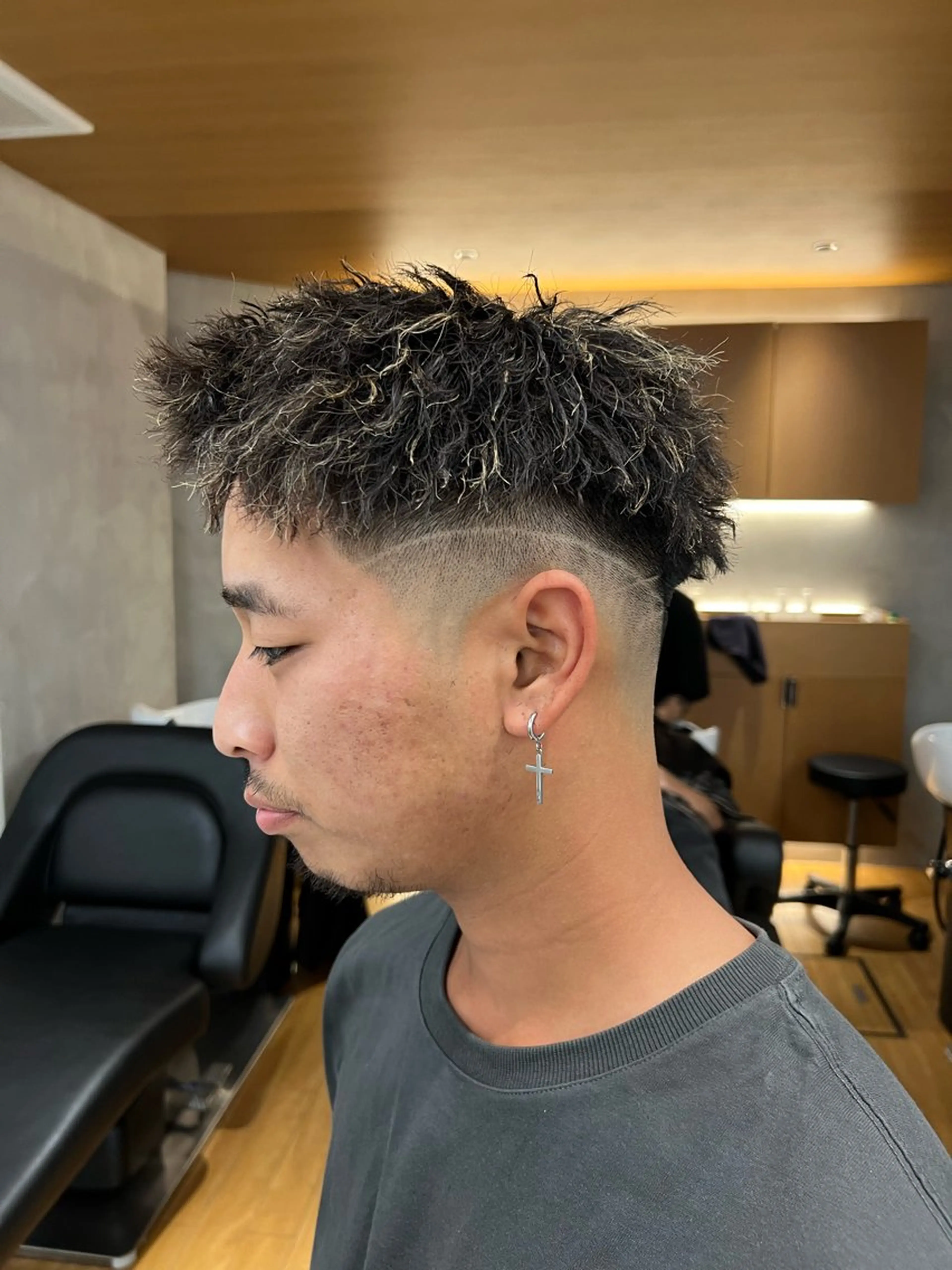 ショート カラー パーマ 豊崎 佑輔のヘアスタイル