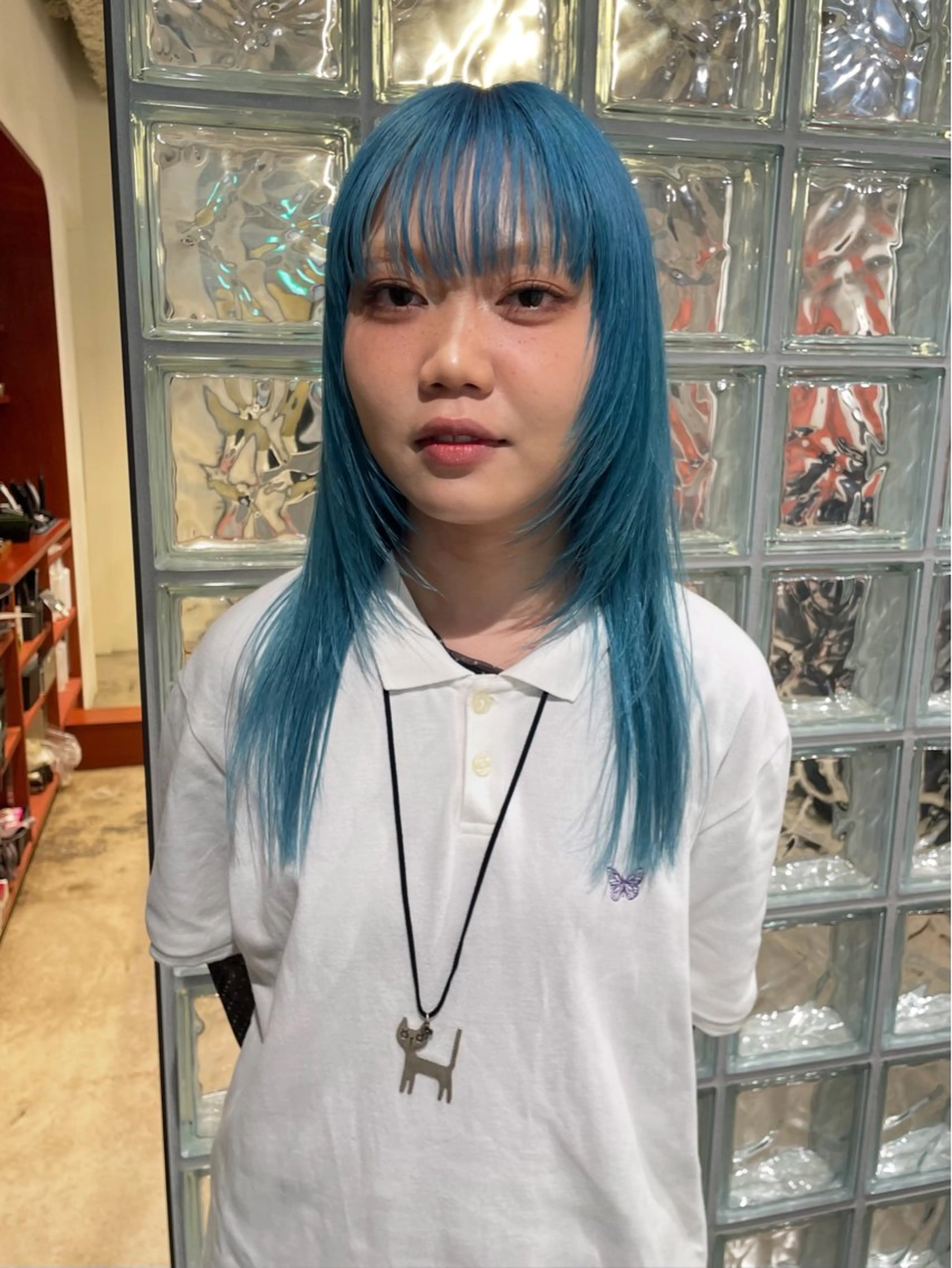 ロング カラー ブリーチ ブルーカラー ケアブリーチ ダブルカラー 顔まわりレイヤー カット ヘアカラー トリートメント さと ちはるのヘアスタイル