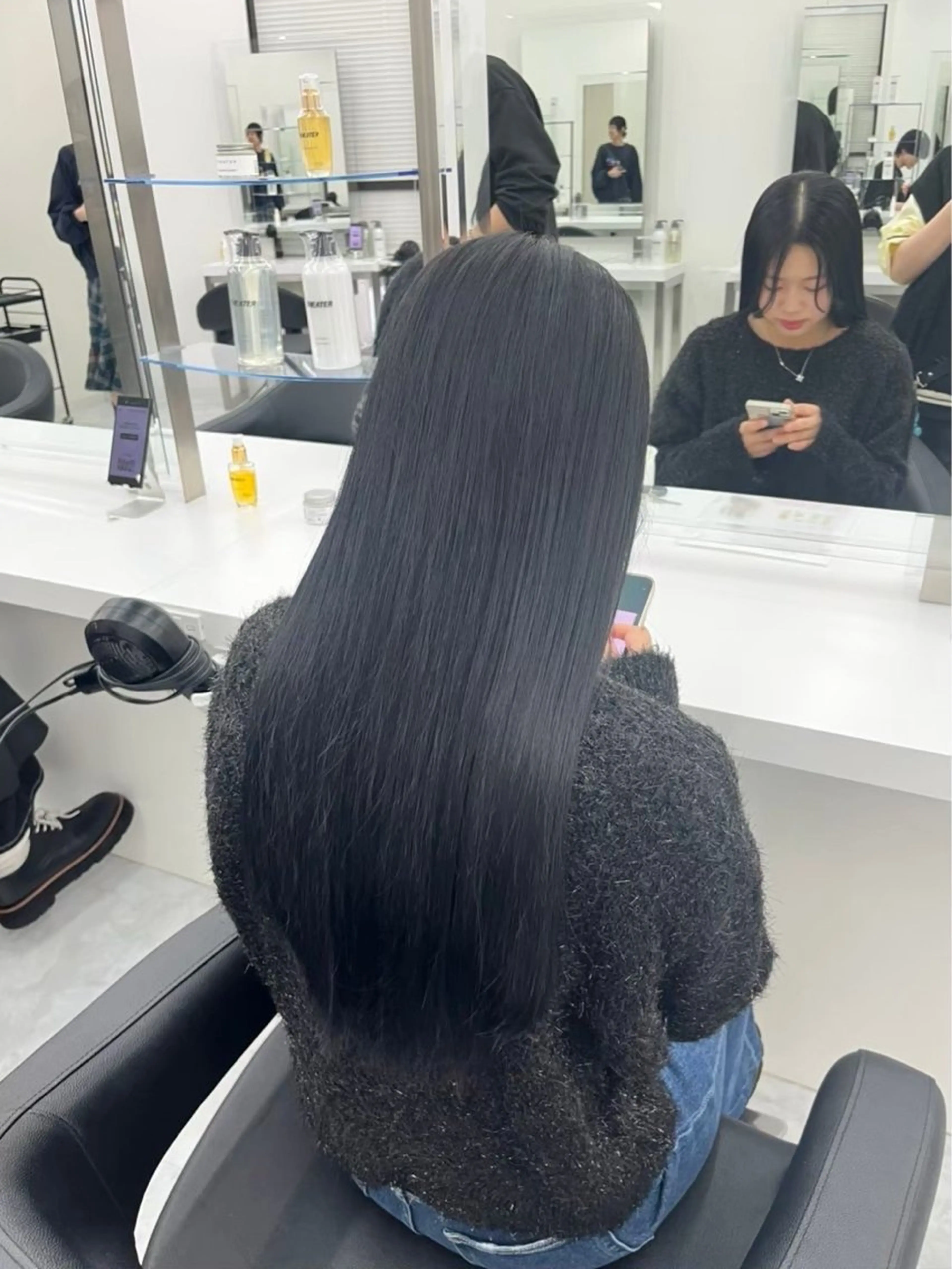 カラー 🌛ハイトーン/ ブロンド🩶MANAのヘアスタイル