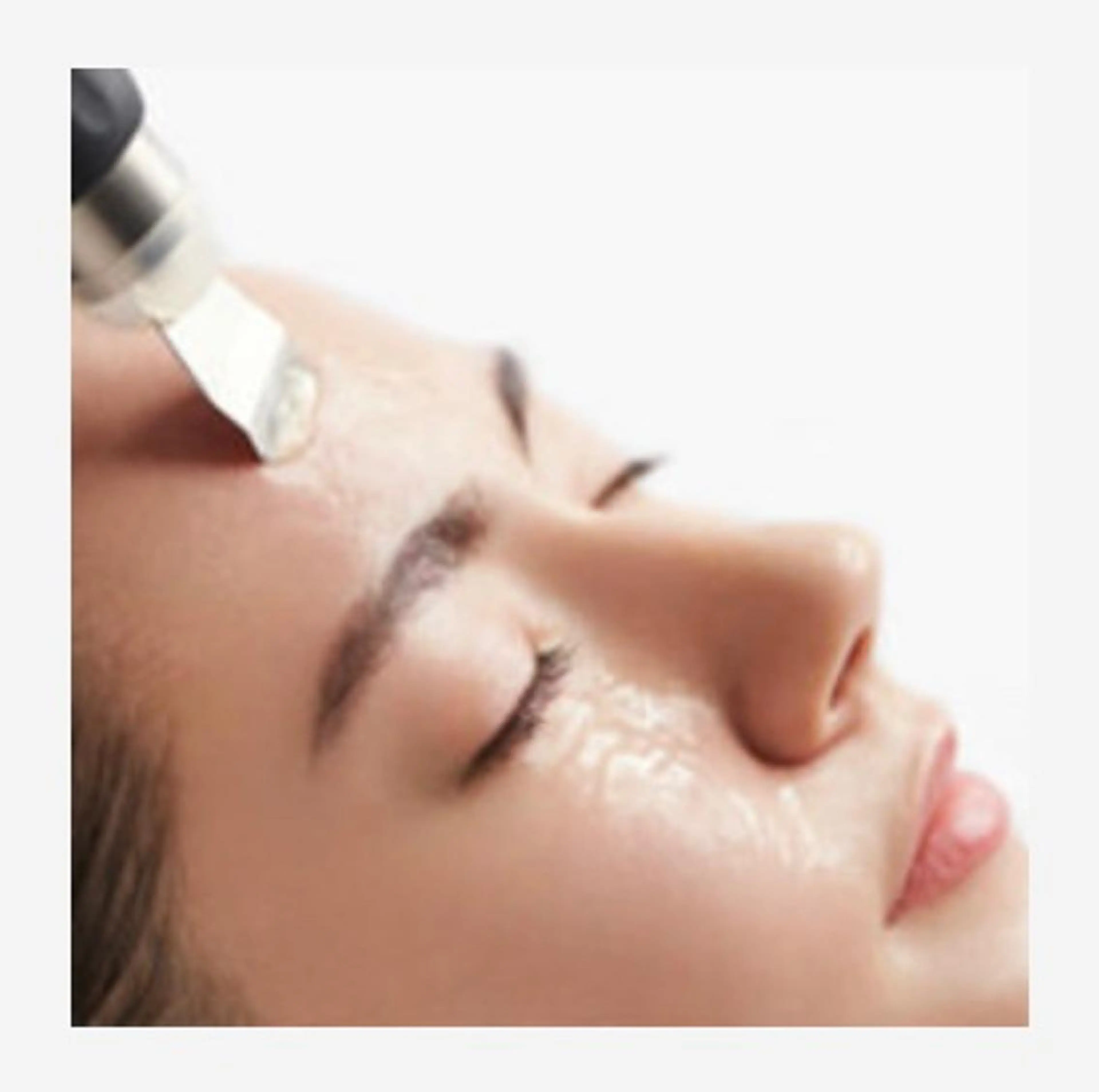 ツルツル小鼻へ✨毛穴の目立ち.汚れ角栓ザラつきをごっそりお掃除&顔の筋トレ💪ハリ感UP💓⚠︎機器のみ使用しますの写真