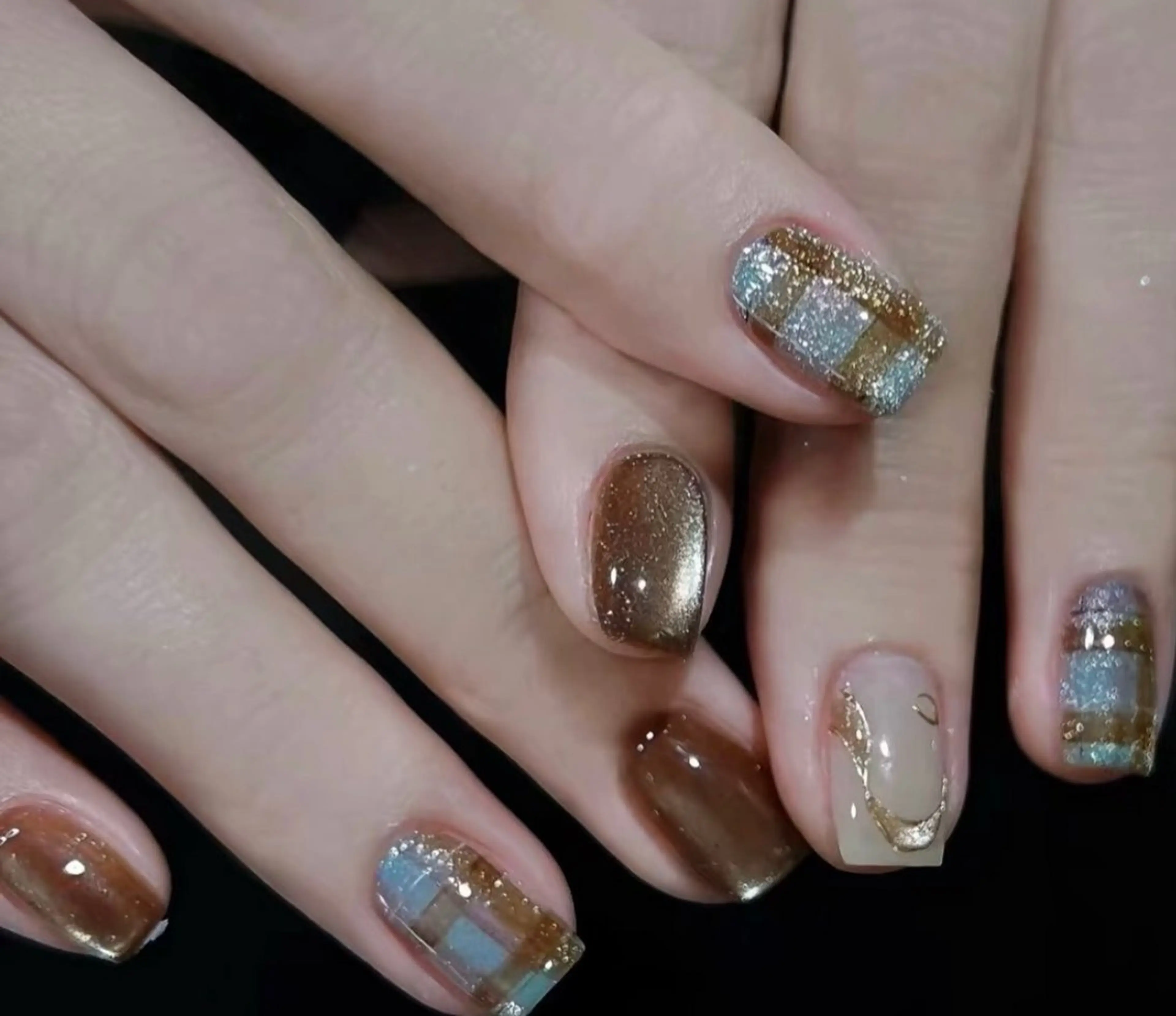 ネイル ✿は✿ぴ ✿ね✿す✿のネイルデザイン