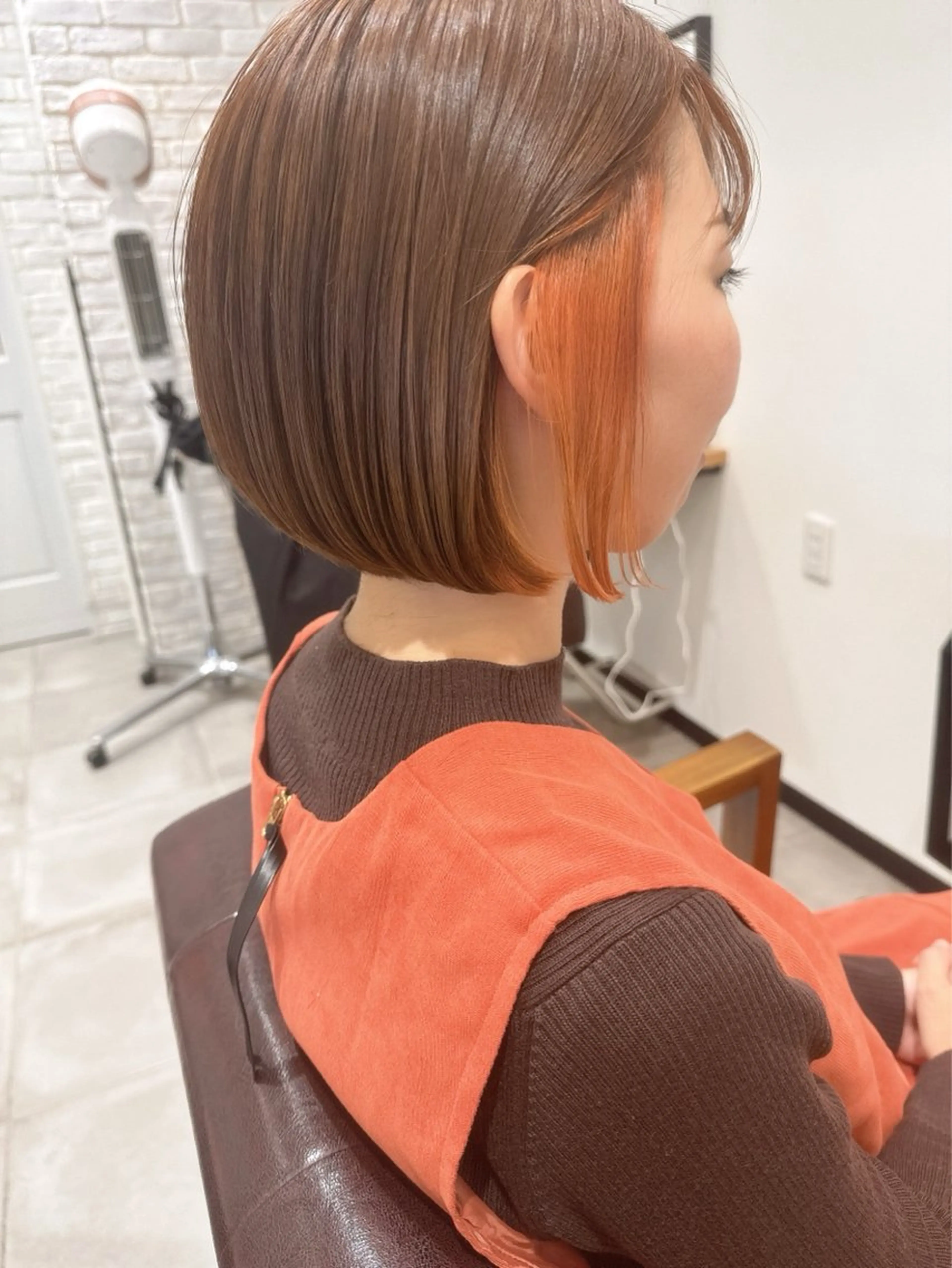 カラー ブリーチ イヤリングカラー インナーカラー 艶カラー/赤み消しカ ラー/yukiのヘアスタイル