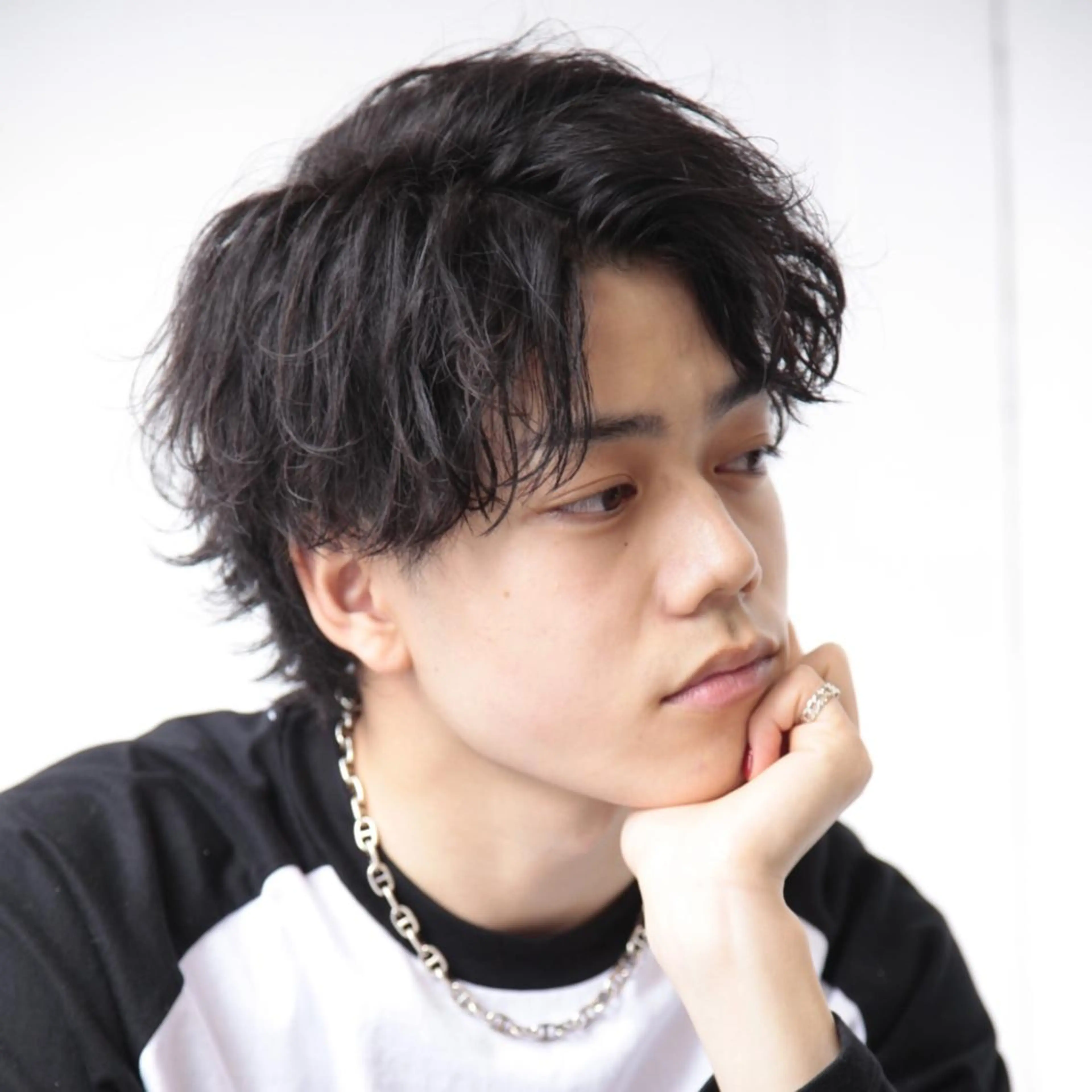 ショート カラー パーマ メンズ センターパート モヒカン メンズパーマ ツイストスパイラルパーマ 波巻きパーマ BIRTH by Happiness所属・【メンズ専門】 古田　隆悟のヘアスタイル