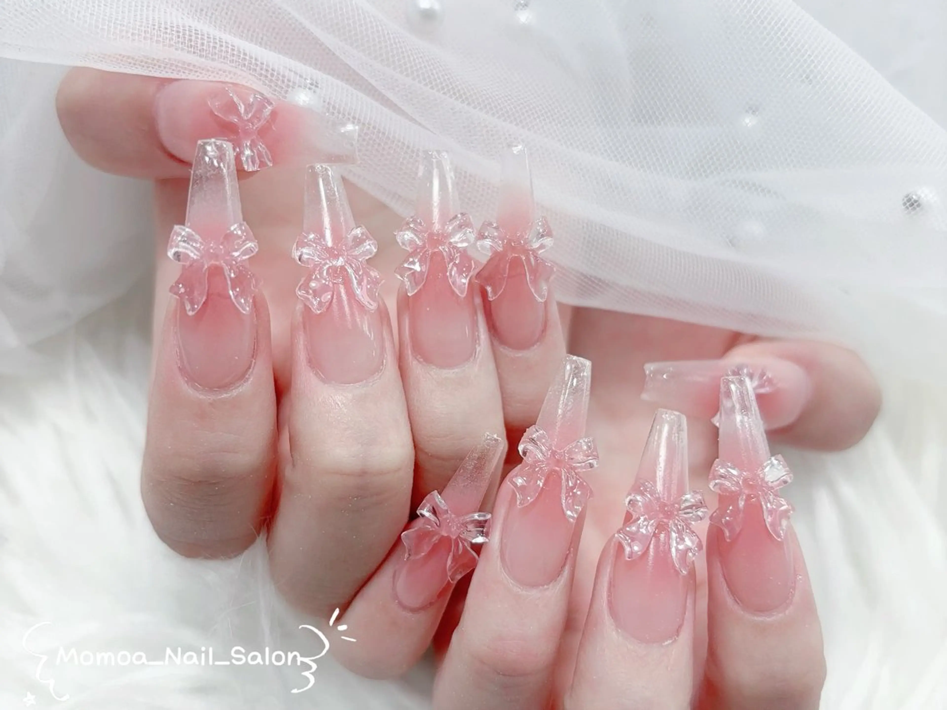 ネイル 成人式 ロングネイル マグネットネイル 大理石ネイル(マーブル) リボン ハンドネイル MoMoA Nail ネイル長さ出し専門店のネイルデザイン