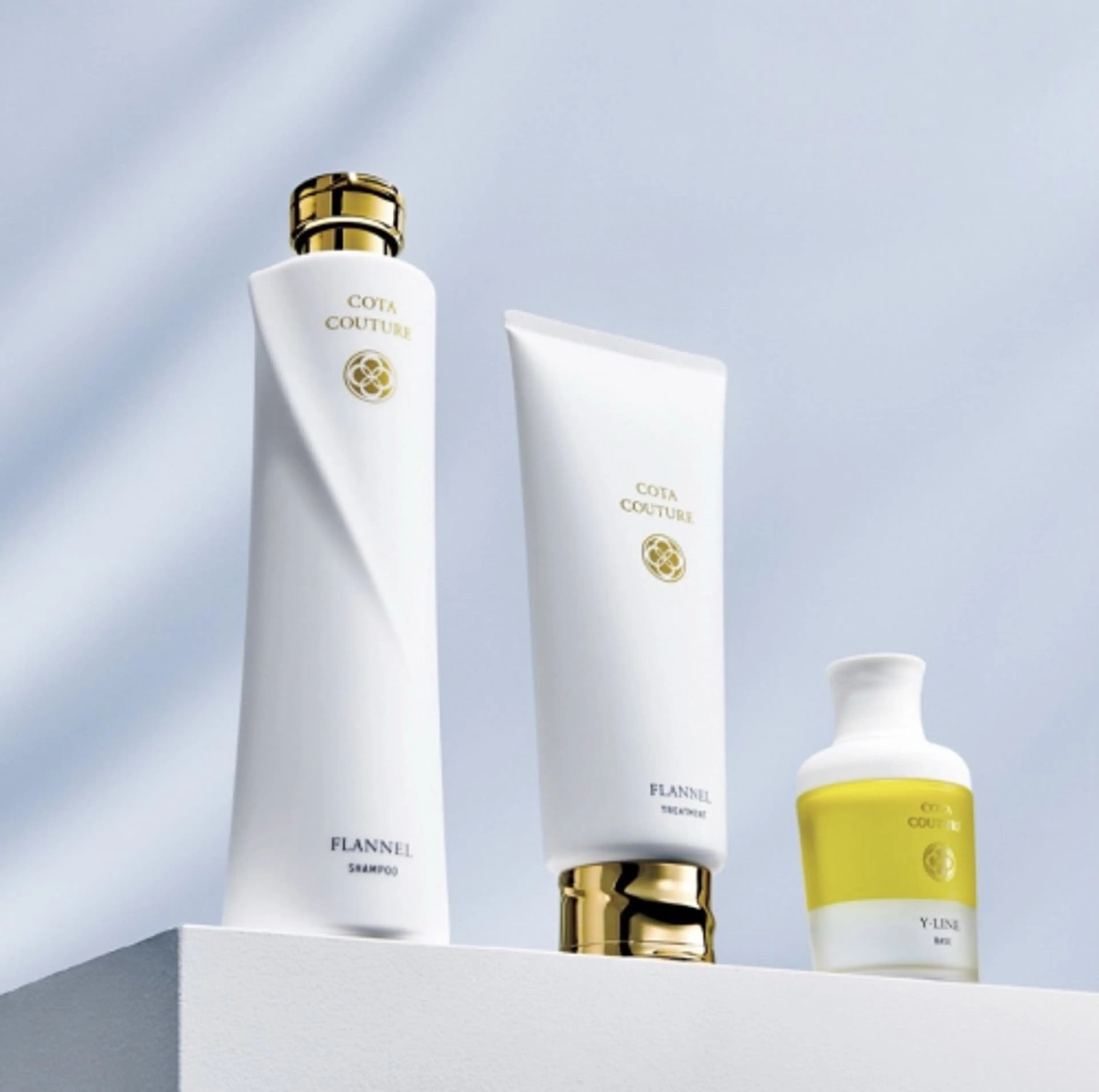 ミディアム スパニスト 神山のヘアスタイル