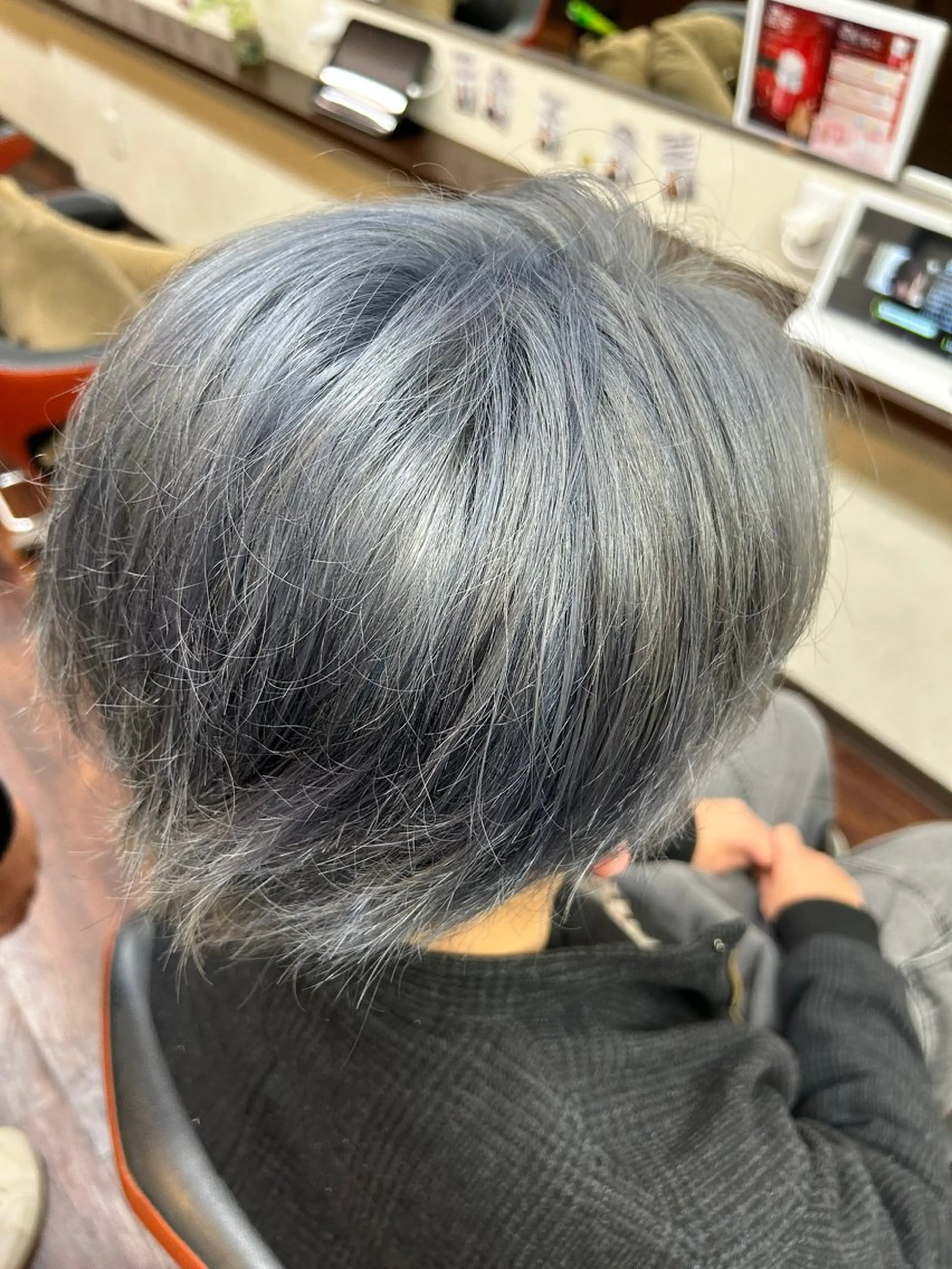 ショート メンズ ヘアカラー 篠田 蒼のヘアスタイル