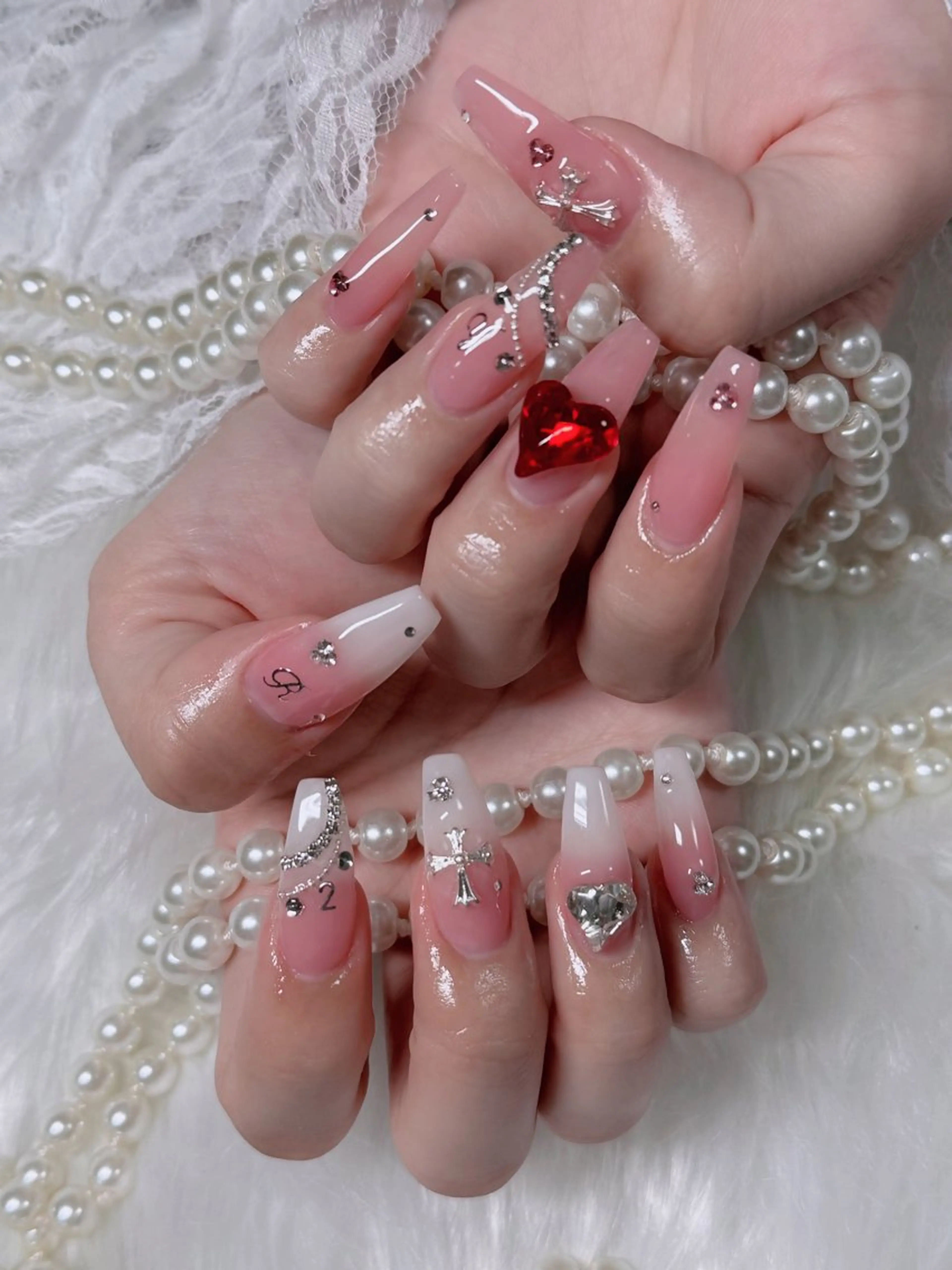 ネイル フレンチネイル ジェルネイル ハロウィン キラキラネイル 韓国ネイル ハンドネイル H.baby Nail Salonのネイルデザイン