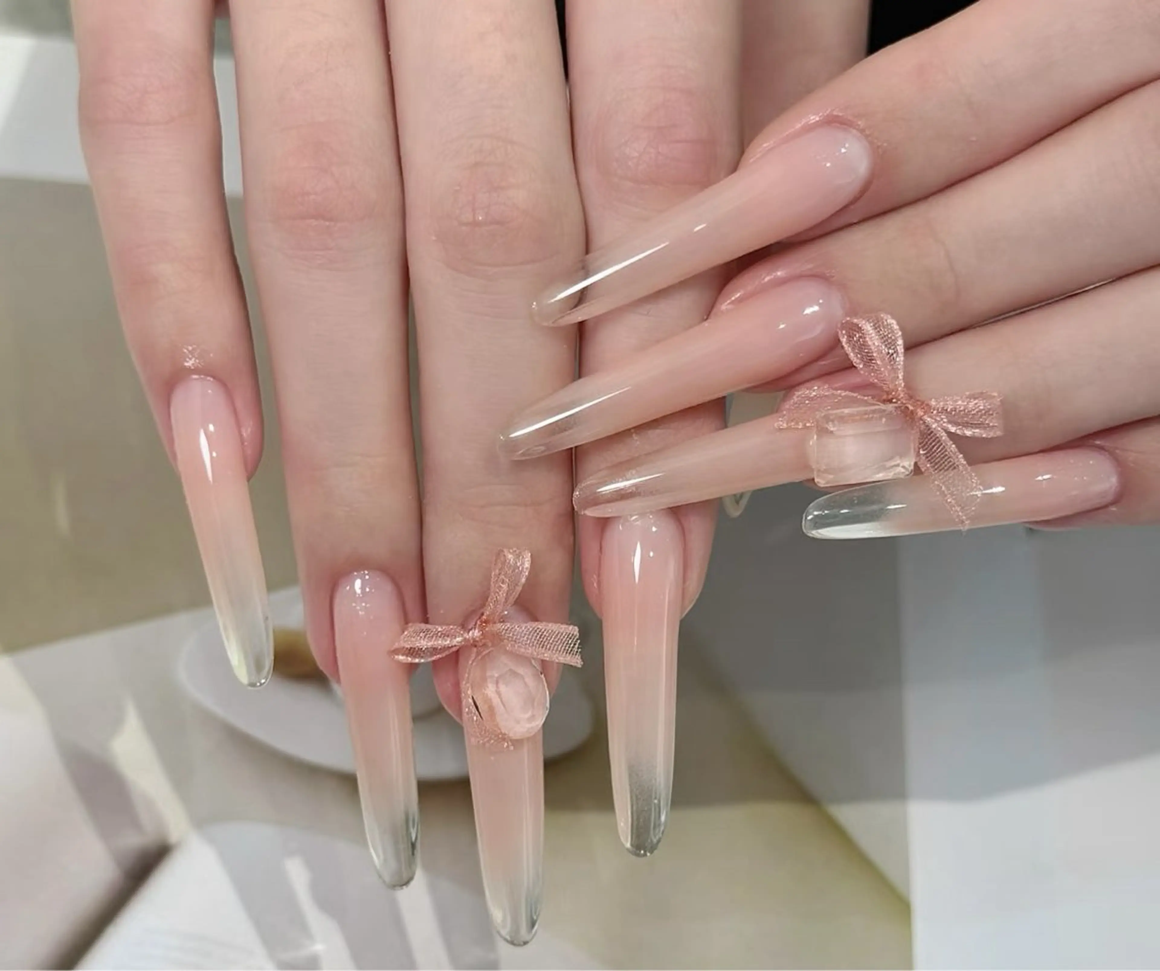 ネイル オーロラネイル フラワーネイル フットネイル フレンチネイル ジェルネイル ハンドネイル 長さだし専門 ありさのネイルデザイン