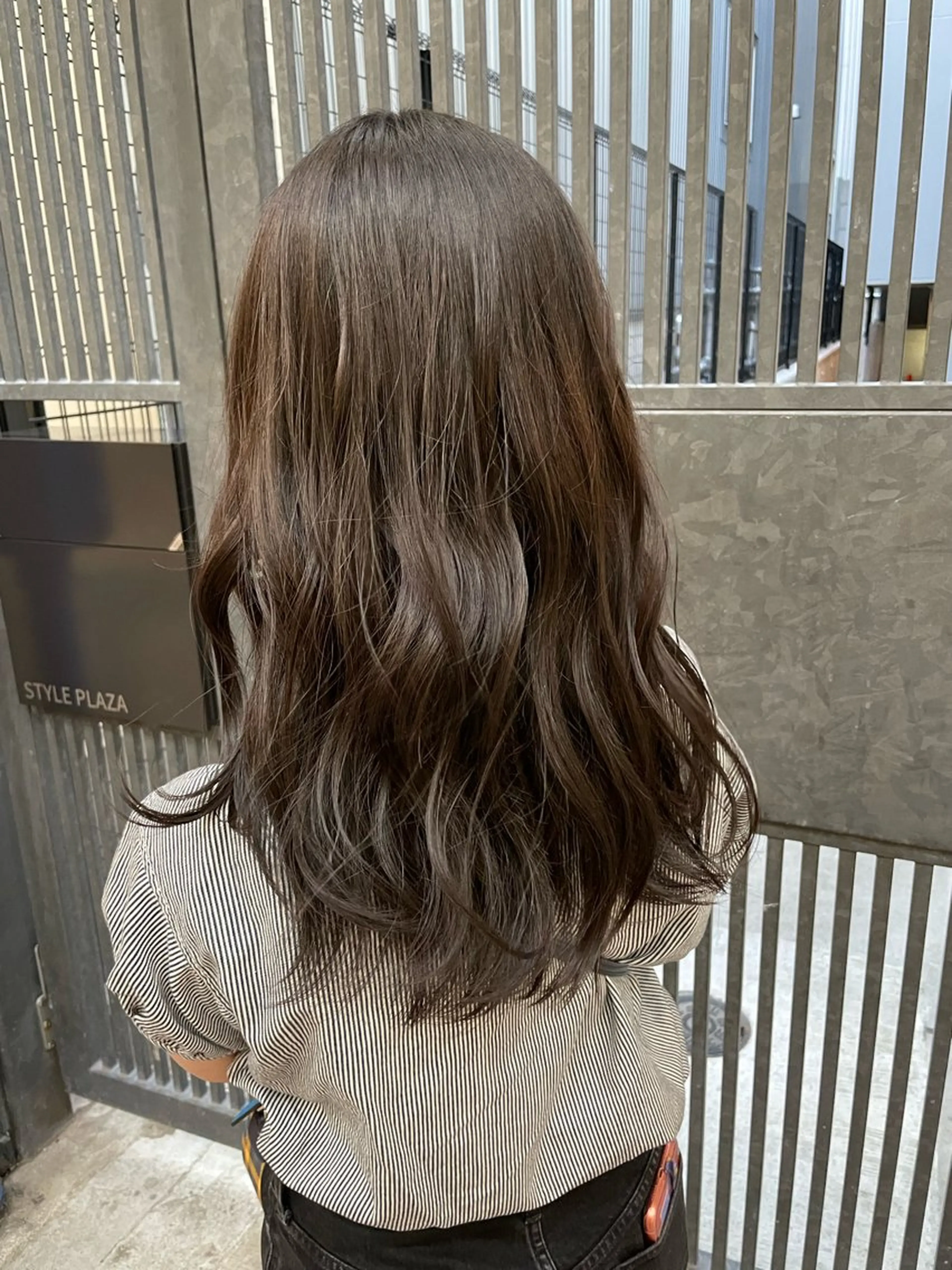 カット＋ベーシックカラーの写真