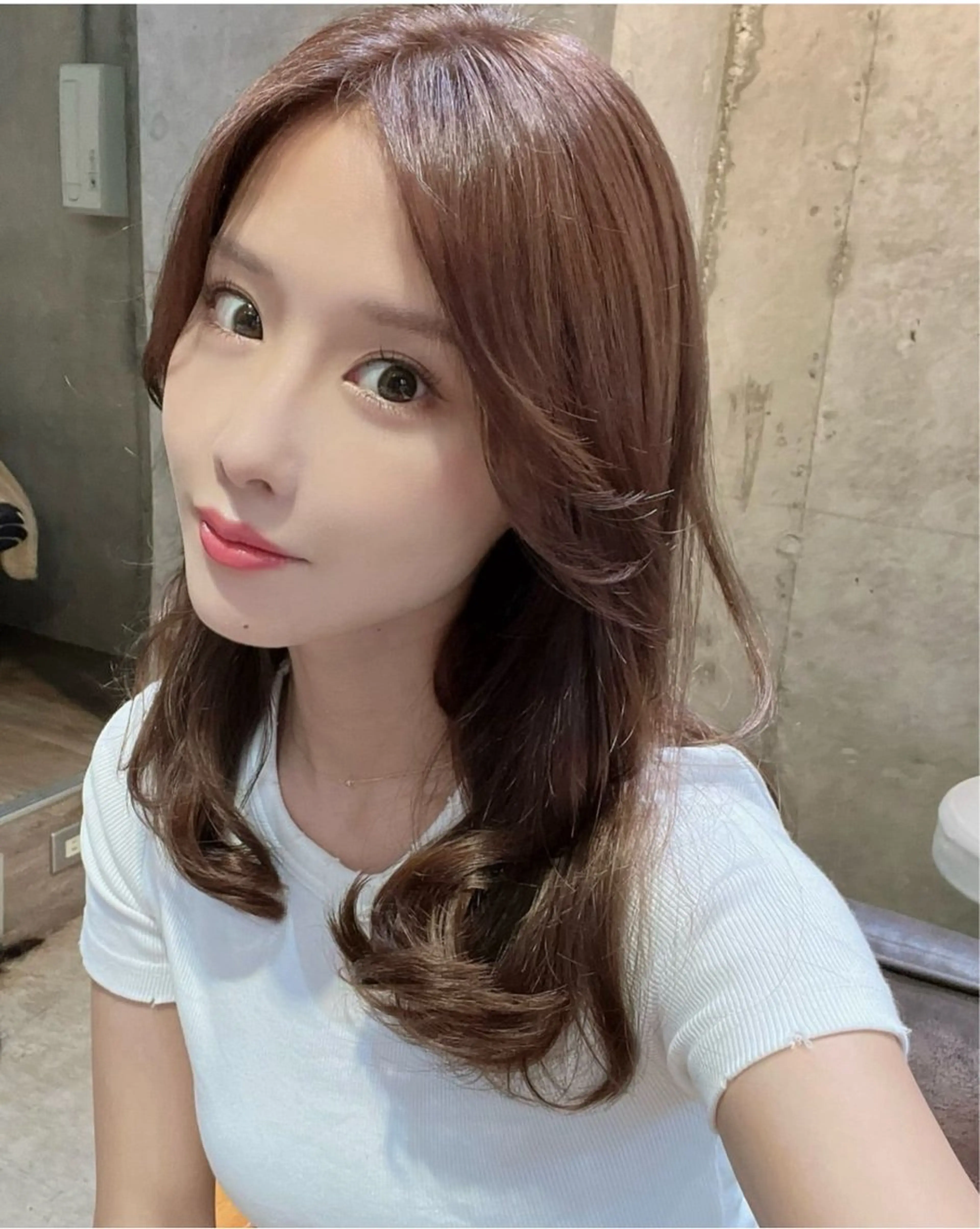 ロング カラー ブリーチ デザインカラー イヤリングカラー ハイライトカラー ハイライト カット ヘアカラー トリートメント ヘッドスパ 野口 秀人 🦋髪質改善🫧のヘアスタイル