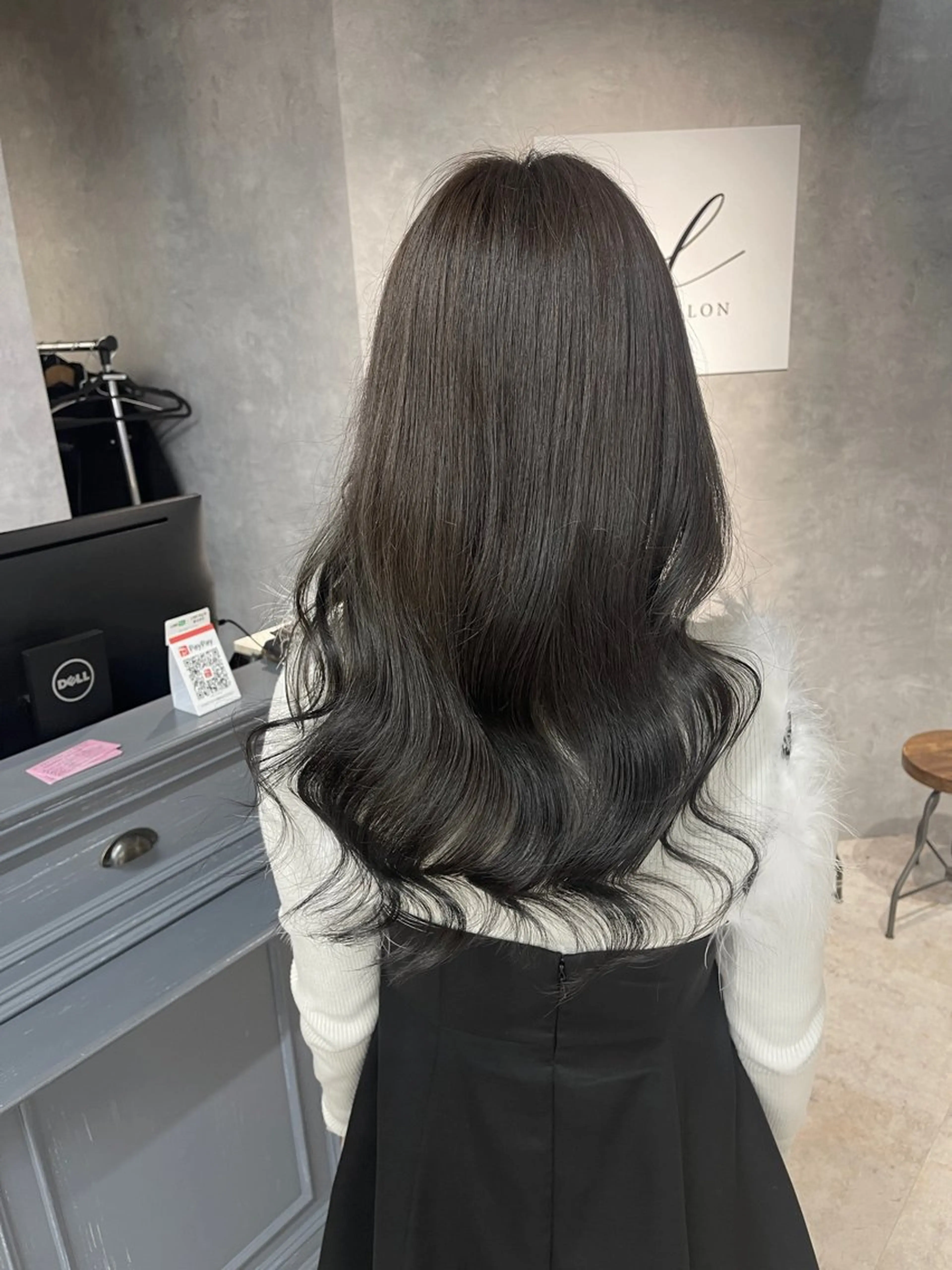 ロング カラー ブリーチ ケアブリーチ カット ヘアカラー トリートメント オフホワイトアンドなんば所属・福西 洋斗のヘアスタイル