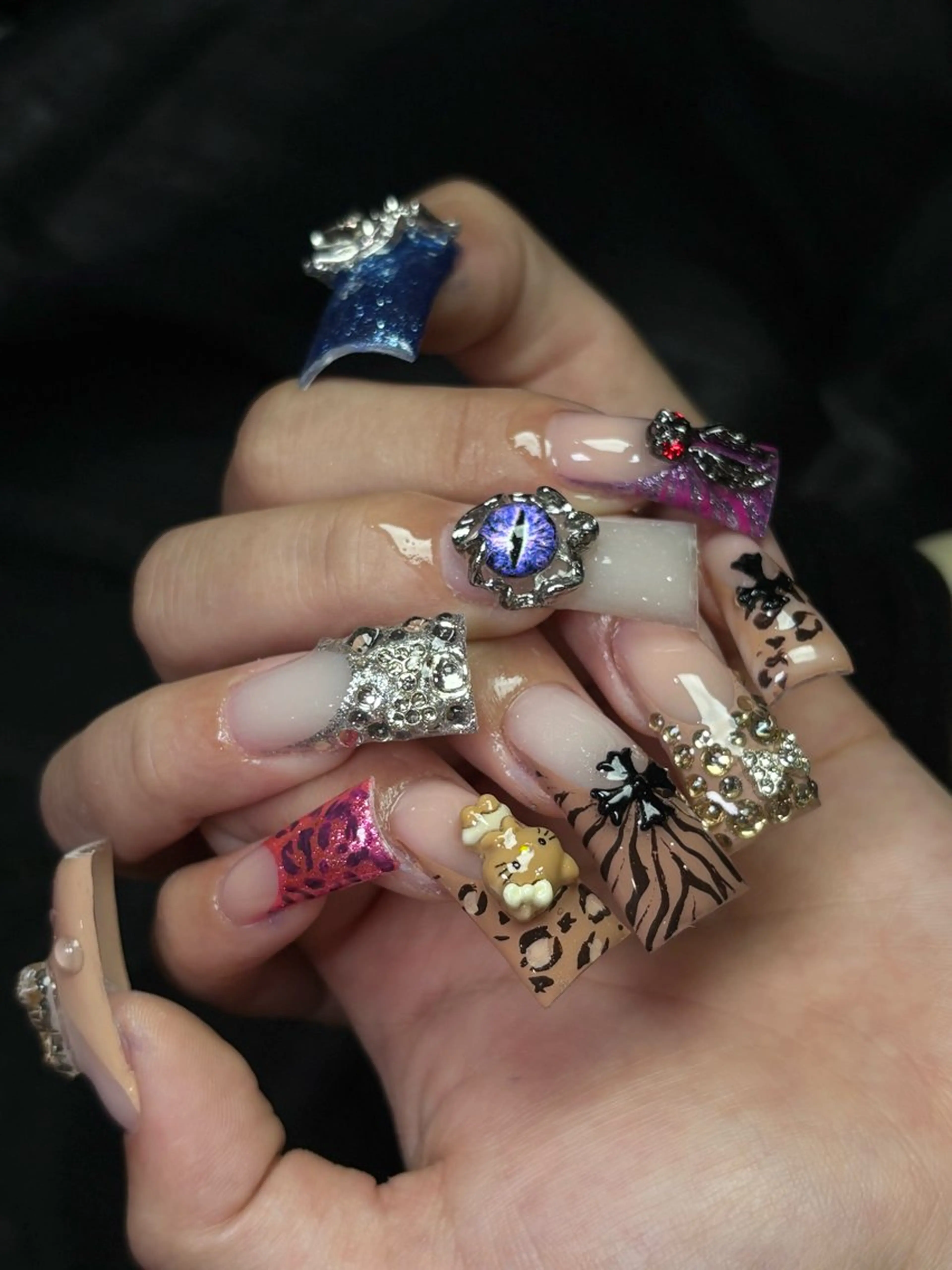 ネイル ハンドネイル Dark honey スカルプ専門原宿店のネイルデザイン