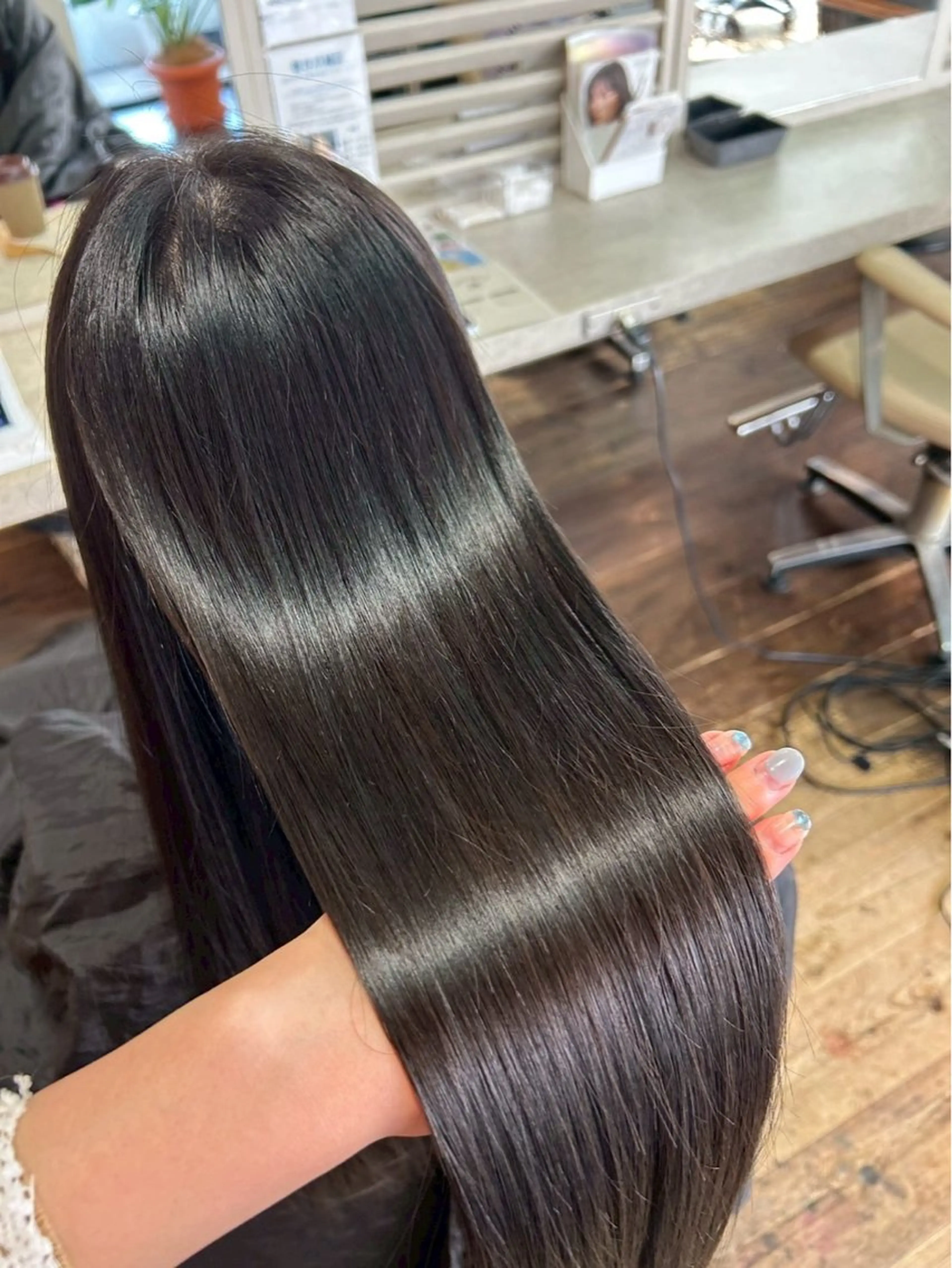 ロング カラー パーマ ブリーチ 髪質改善 ロング トリートメント 酸性ストレート ヘアカラー 縮毛矯正 髪質改善　jewel box~私のトリートメント~東梅田店所属・💎髪質改善専門 jewel boxのヘアスタイル