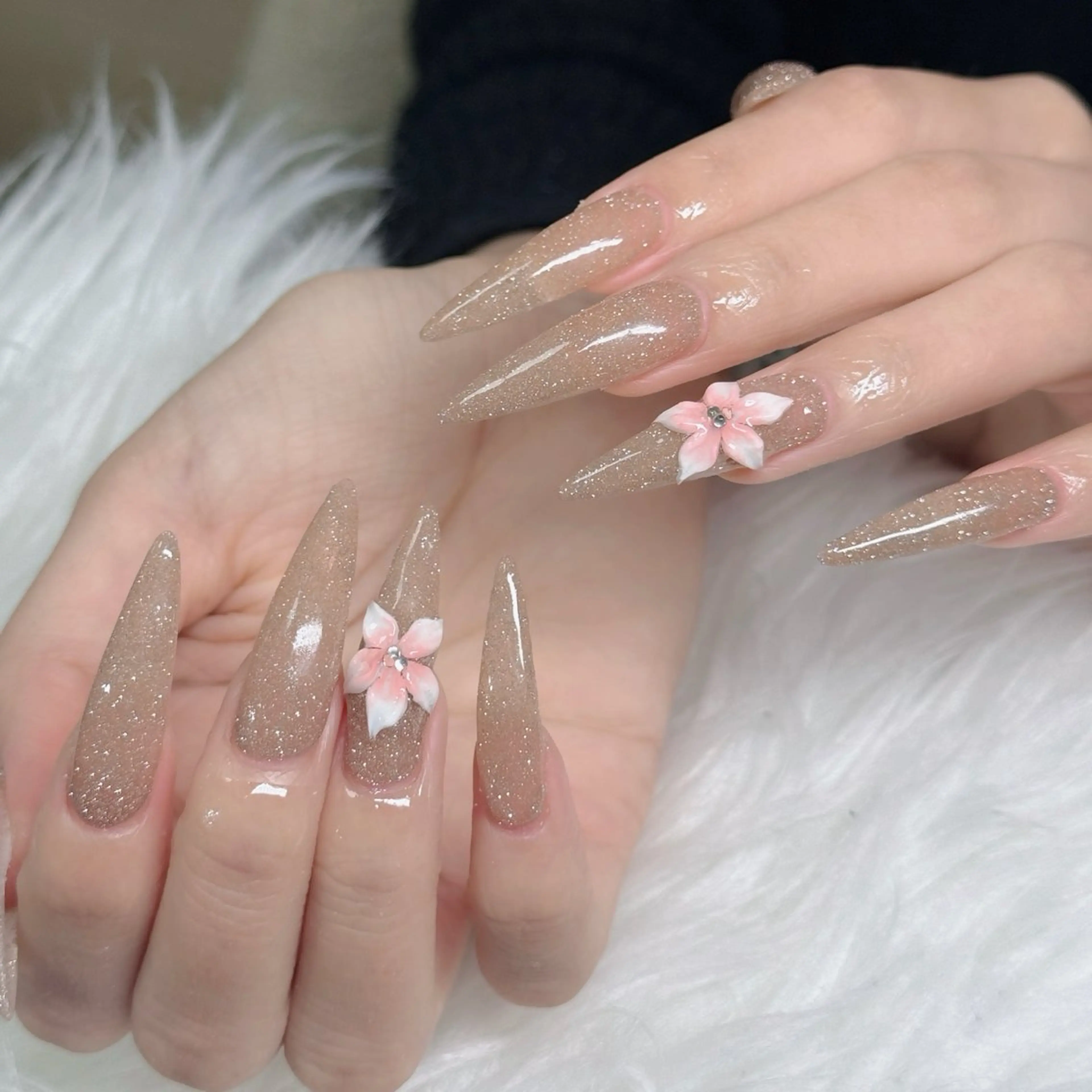 ネイル べっ甲ネイル チークネイル フラッシュネイル フラワーネイル フットネイル ハンドネイル Hani Nail Salonのネイルデザイン