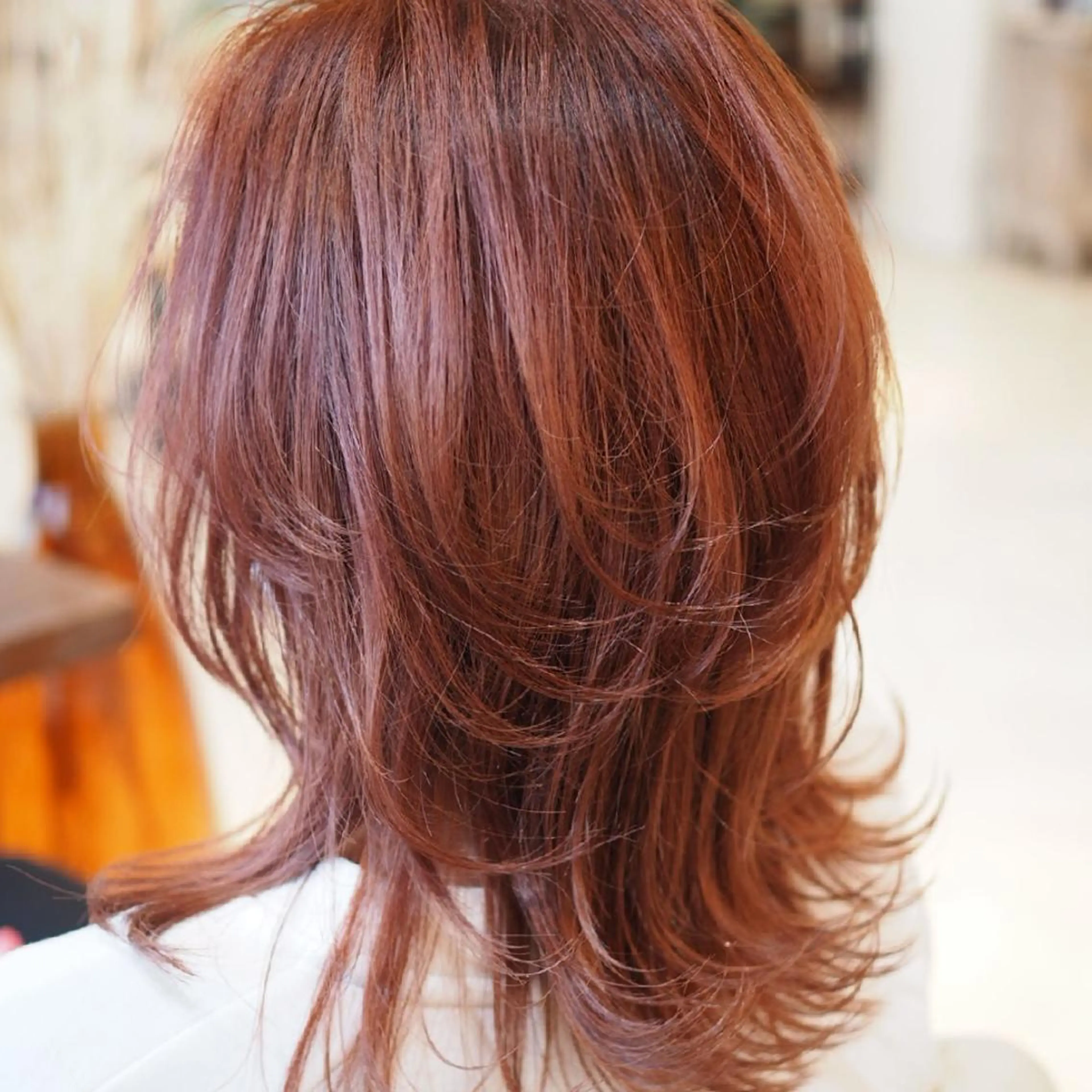 ミディアム カラー ブラウンカラー ピンクカラー ピンクブラウン カット ヘアカラー トリートメント すずき えりのヘアスタイル