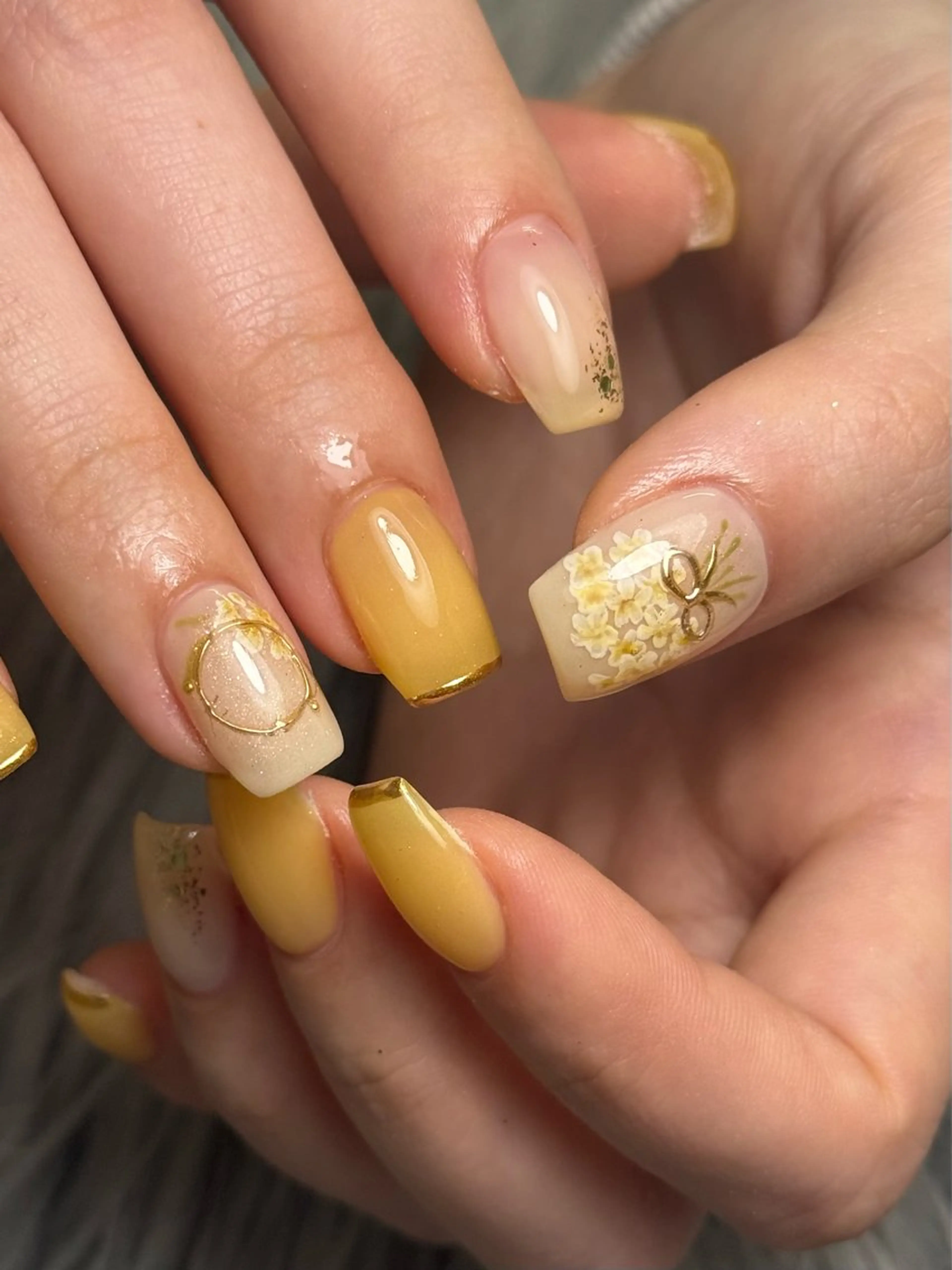 ネイル アートネイル ガーリー ミラーネイル ニュアンスネイル パステルネイル ハンドネイル Nail salon h所属・nail salon h🎀小夏のネイルデザイン